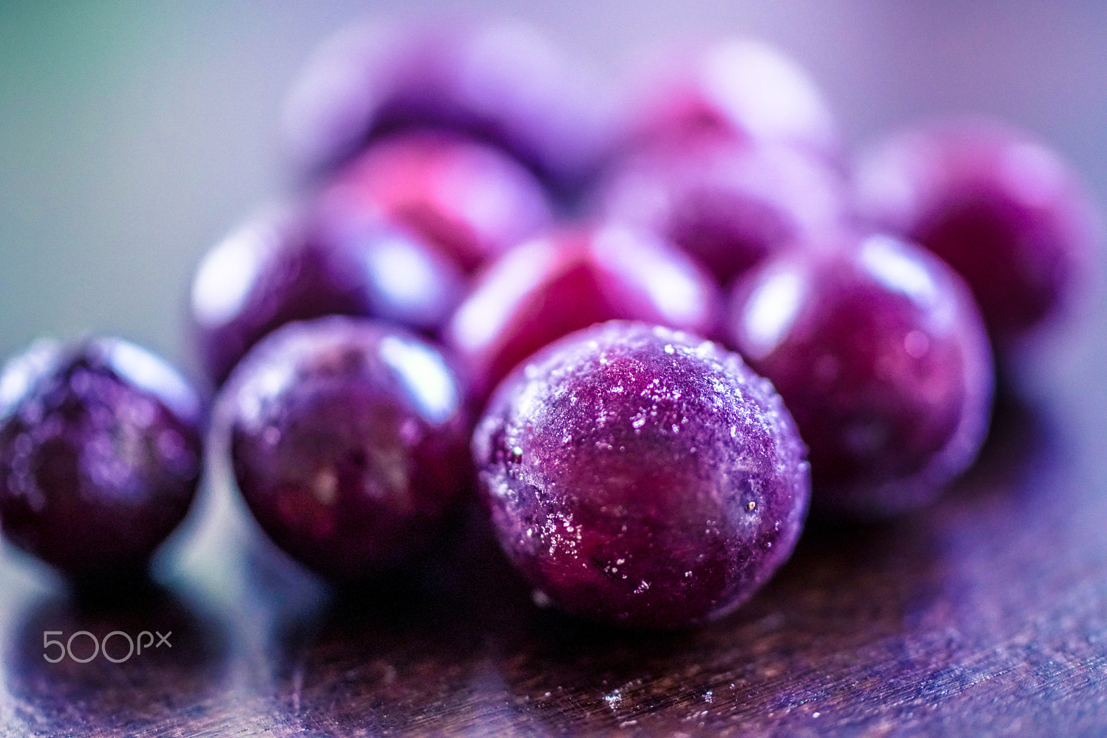 Sony a6300 + Sony DT 50mm F1.8 SAM sample photo. Frozen grapes photography