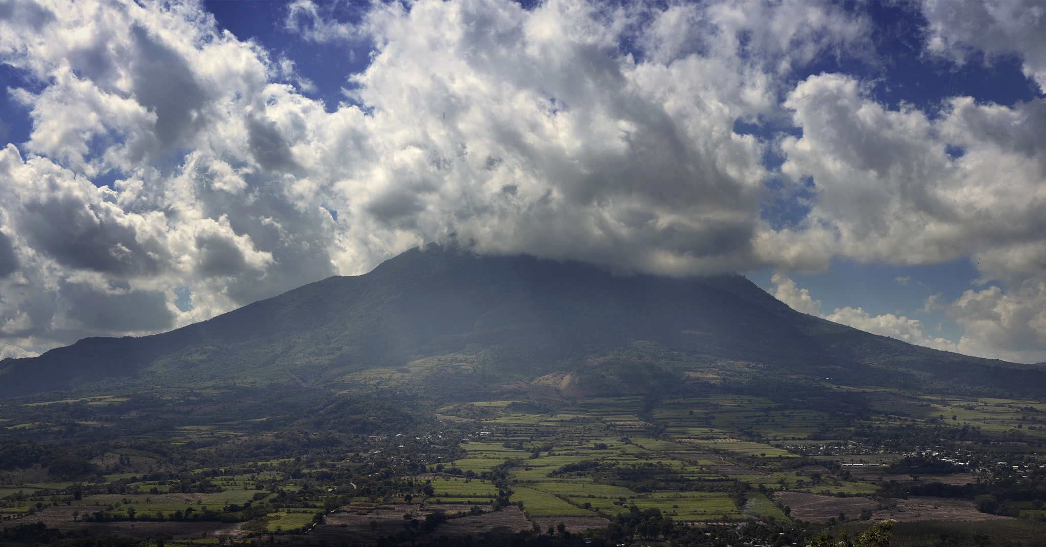 Nikon D800E + Nikon AF Nikkor 50mm F1.8D sample photo. Chincontepeque, el salvador photography
