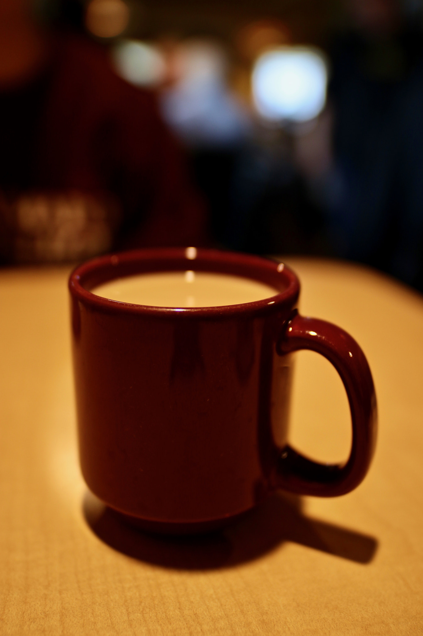 Canon EF 35mm F1.4L USM sample photo. Red cup of coffee photography