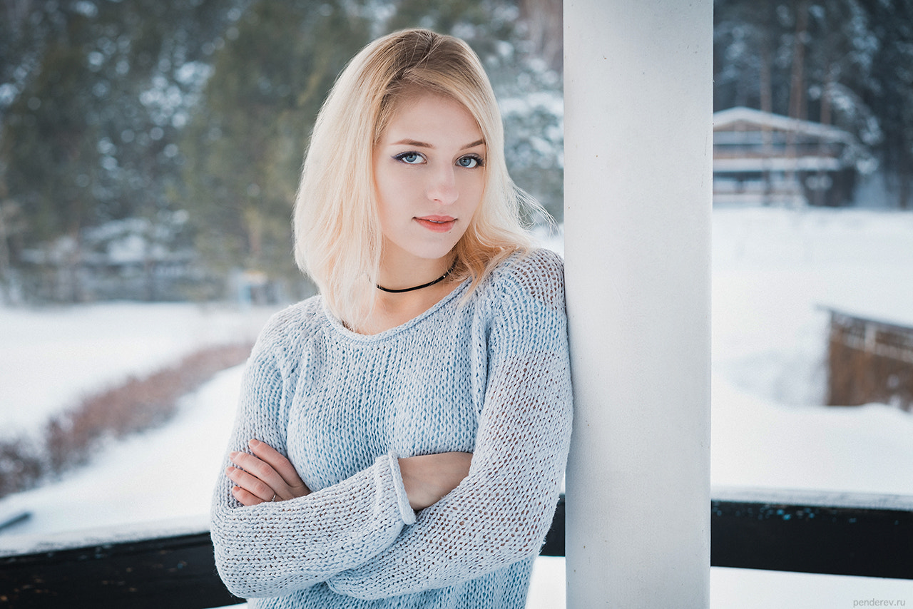 Sony a7S II sample photo. Snow girl photography