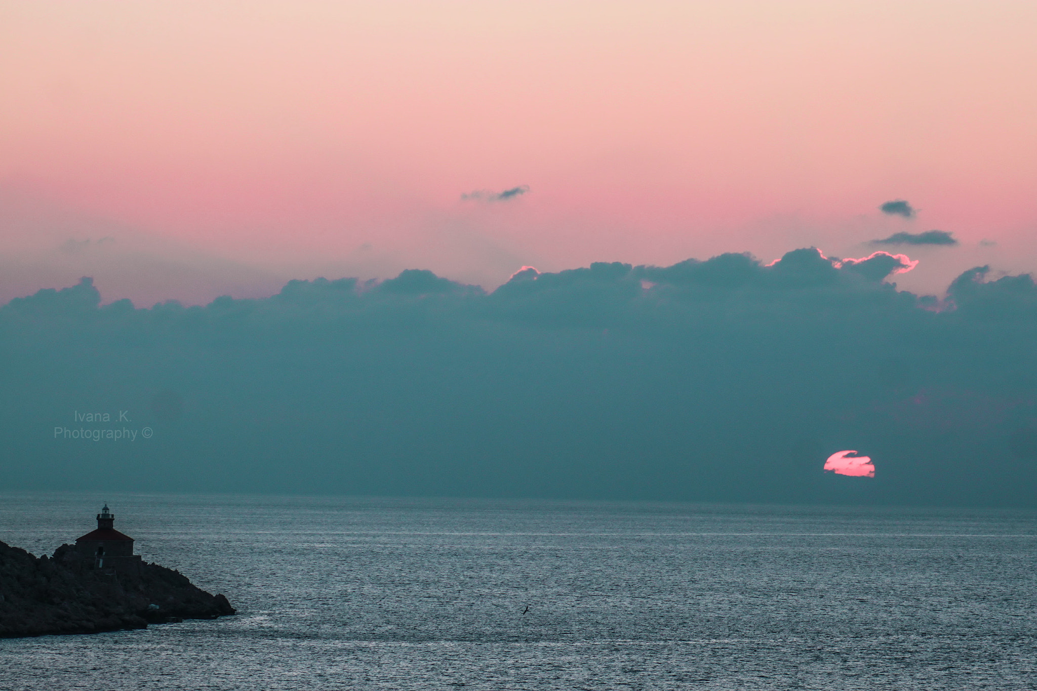 Canon EOS 500D (EOS Rebel T1i / EOS Kiss X3) + EF75-300mm f/4-5.6 sample photo. Lapad sunset photography