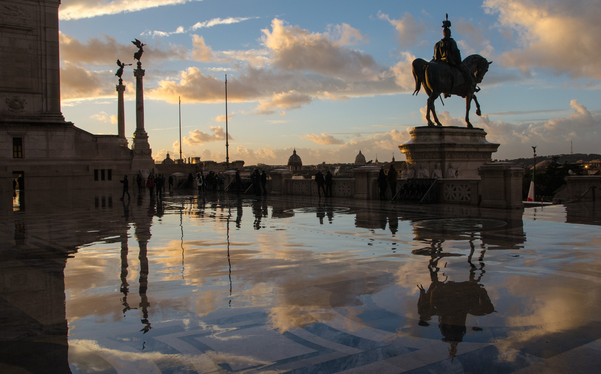 Sigma 17-70mm F2.8-4 DC Macro OS HSM sample photo. Roma photography