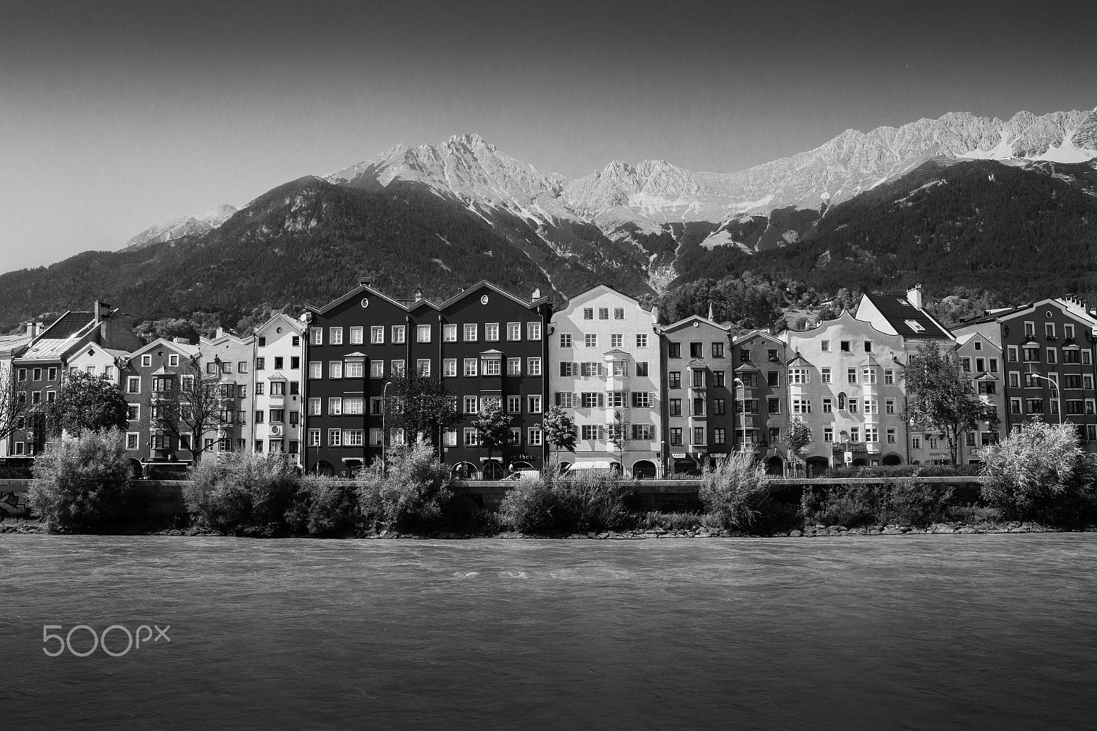 Canon EF-S 18-55mm f/3.5-5.6 USM sample photo. Innsbruck photography