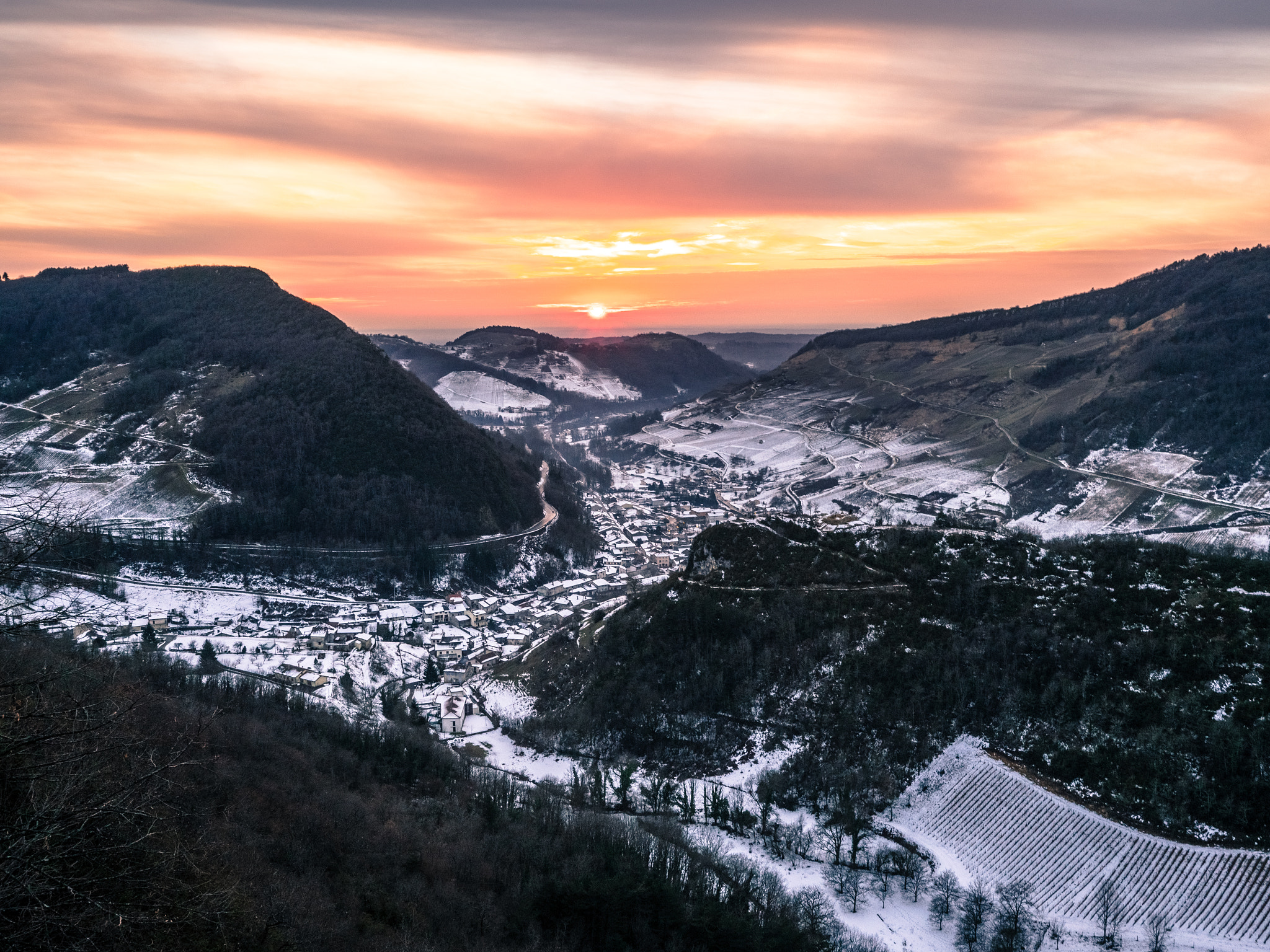 Panasonic Lumix DMC-GX8 + LEICA DG SUMMILUX 15/F1.7 sample photo. Winter in bugey photography