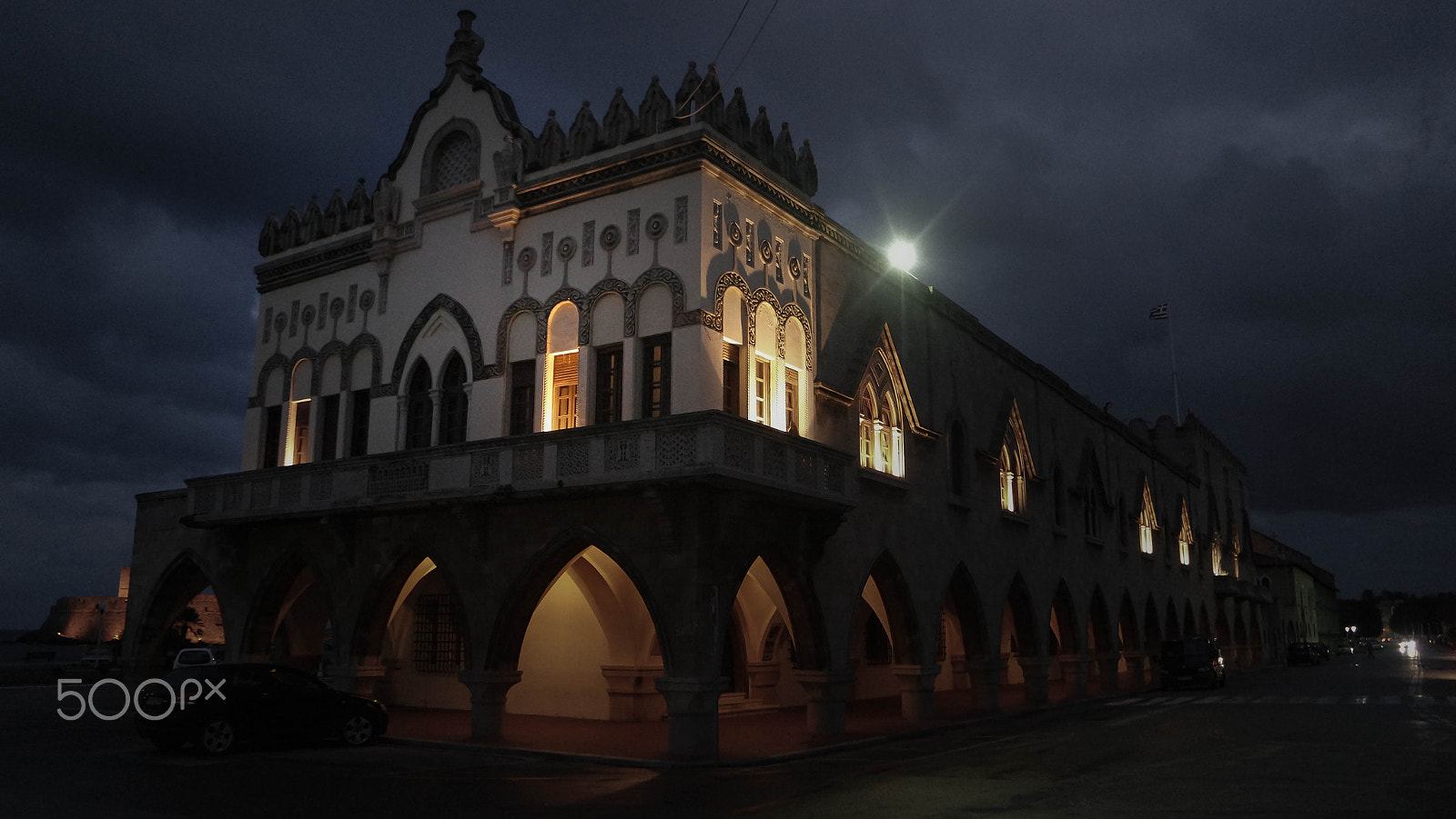 Samsung NX 16-50mm F3.5-5.6 Power Zoom ED OIS sample photo. Night and rain photography