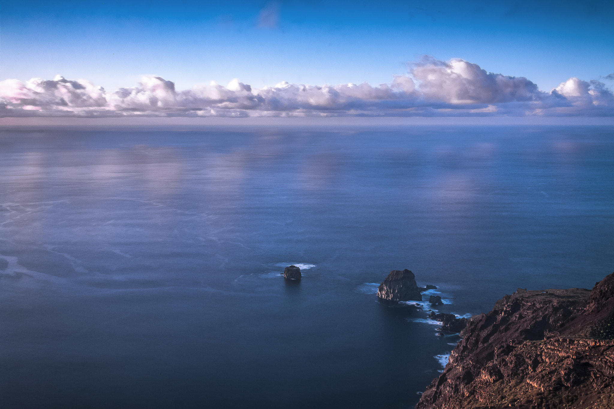 Canon EF-S 18-55mm F3.5-5.6 IS sample photo. Roques de salmor photography