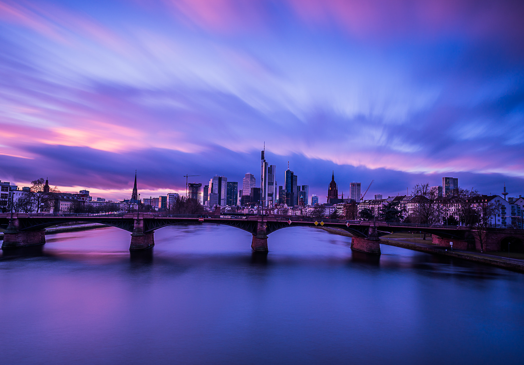 Nikon D750 + Nikon AF-S Nikkor 24mm F1.4G ED sample photo. Wolkenkuckucksheim oder frankfurt am main in den wolken photography