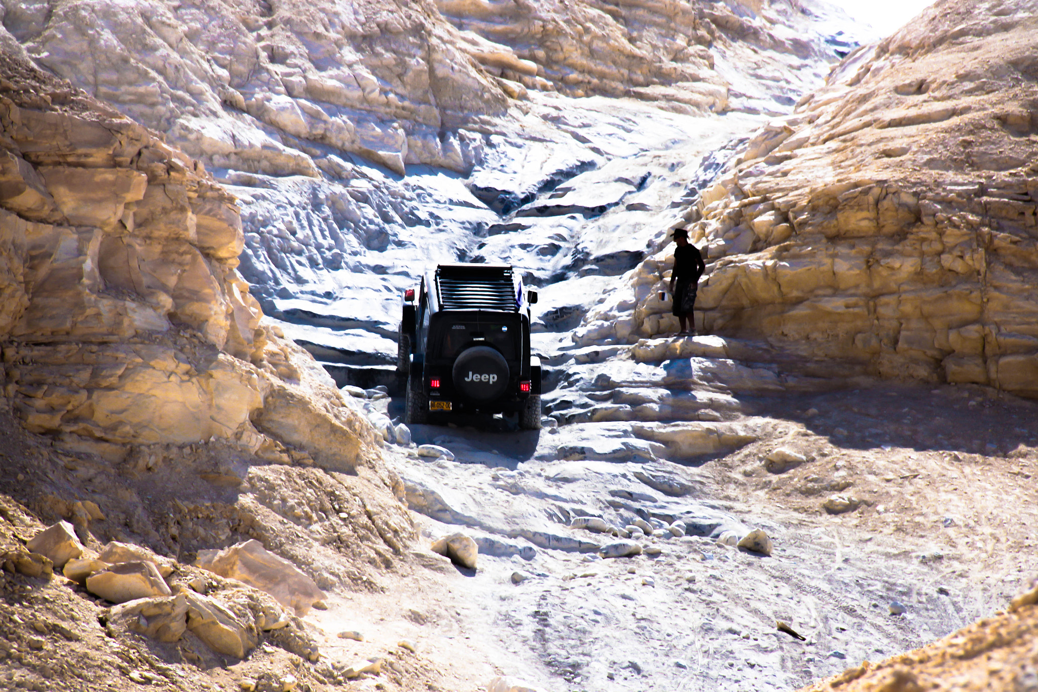 Canon EOS 500D (EOS Rebel T1i / EOS Kiss X3) sample photo. Jeep climbing photography
