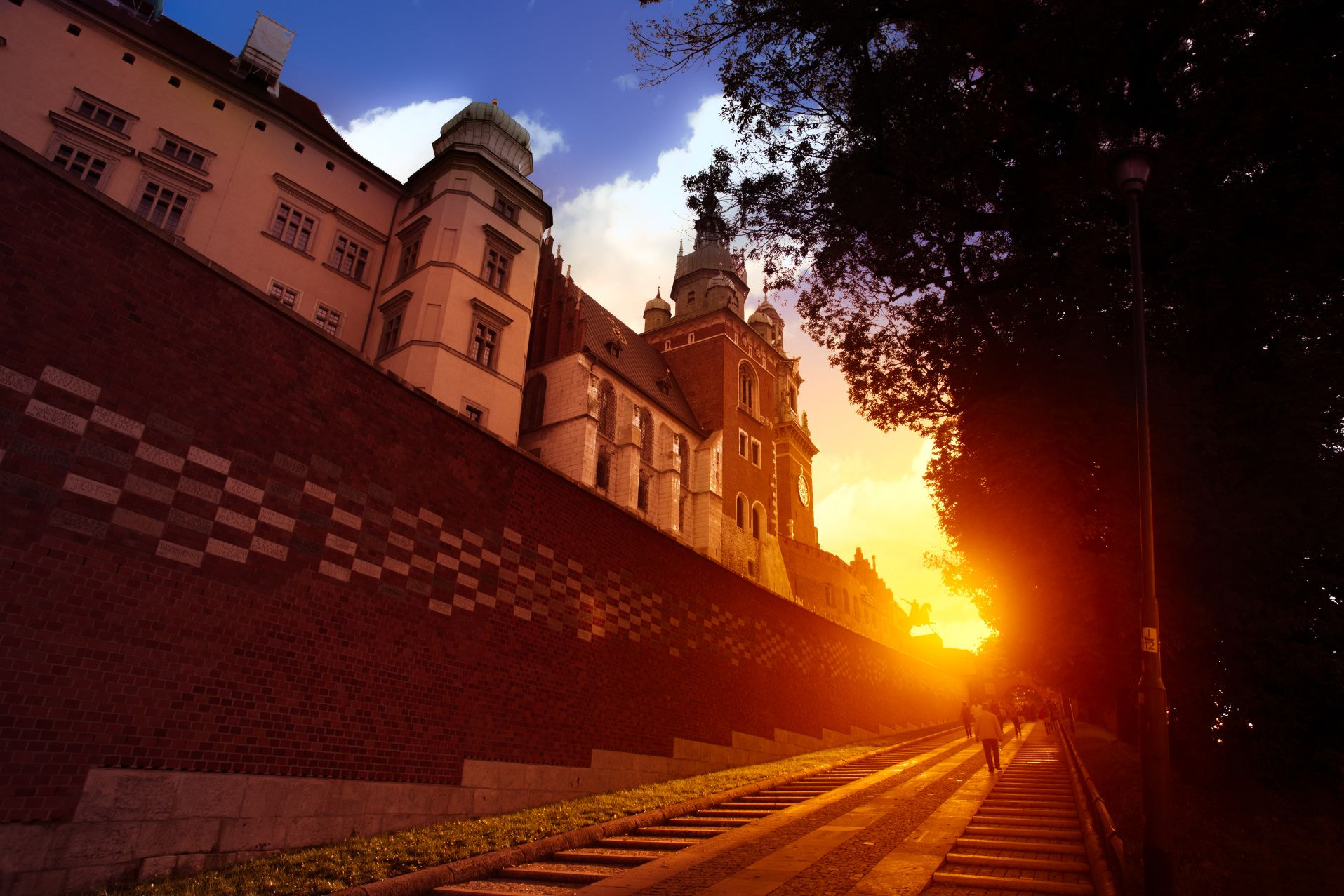 Canon EOS 6D + Canon EF 20mm F2.8 USM sample photo. Kraków_2 photography