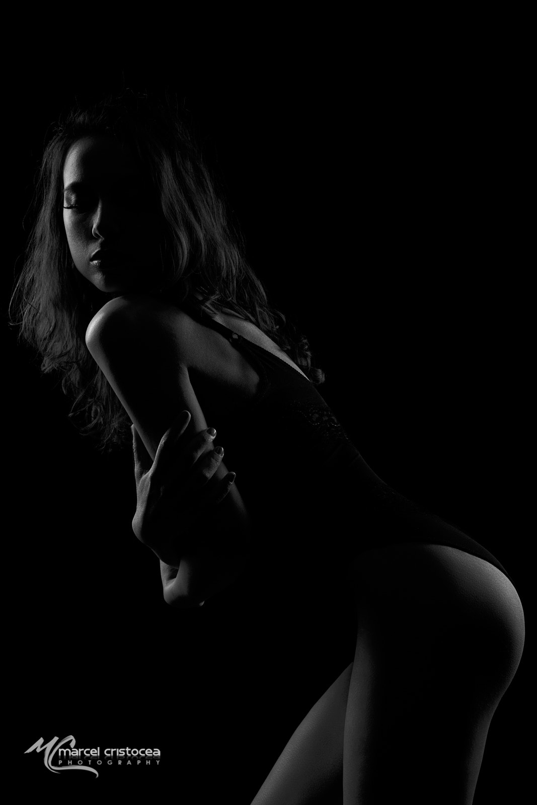 ZEISS Batis 85mm F1.8 sample photo. Light and shadows photography