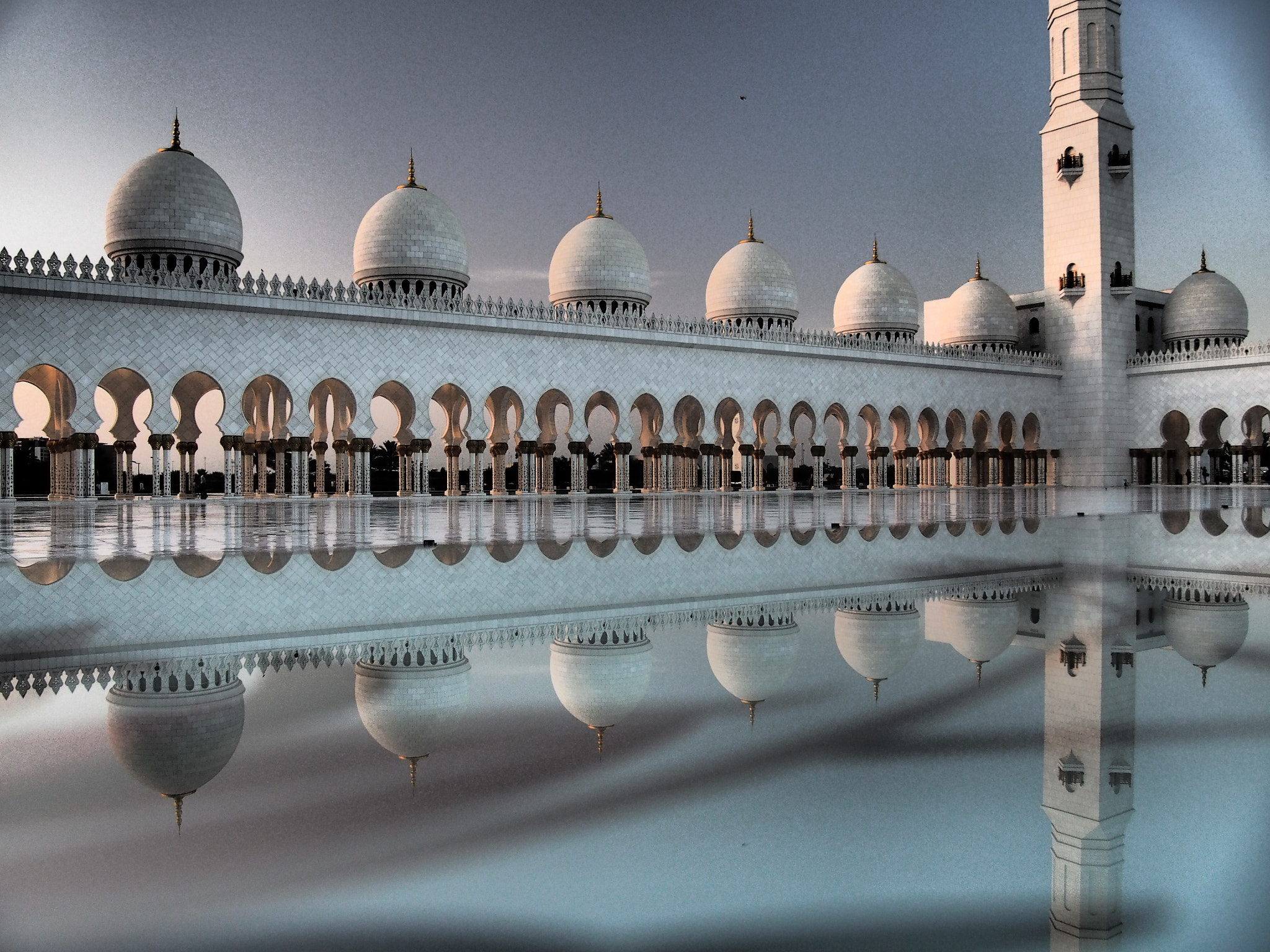 Olympus PEN E-PL5 sample photo. Reflections photography