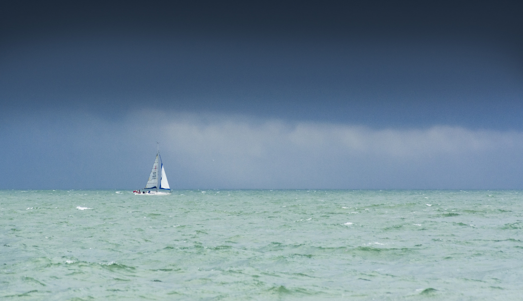 Sigma 70-300mm F4-5.6 APO DG Macro sample photo. Storm sailing photography