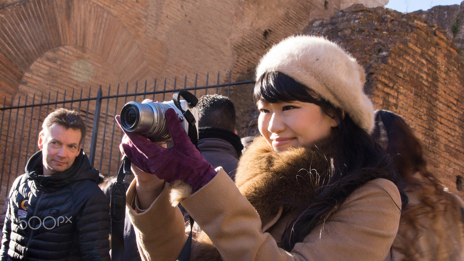 Sony SLT-A65 (SLT-A65V) + Tamron AF 28-105mm F4-5.6 [IF] sample photo. Tourist in rome photography