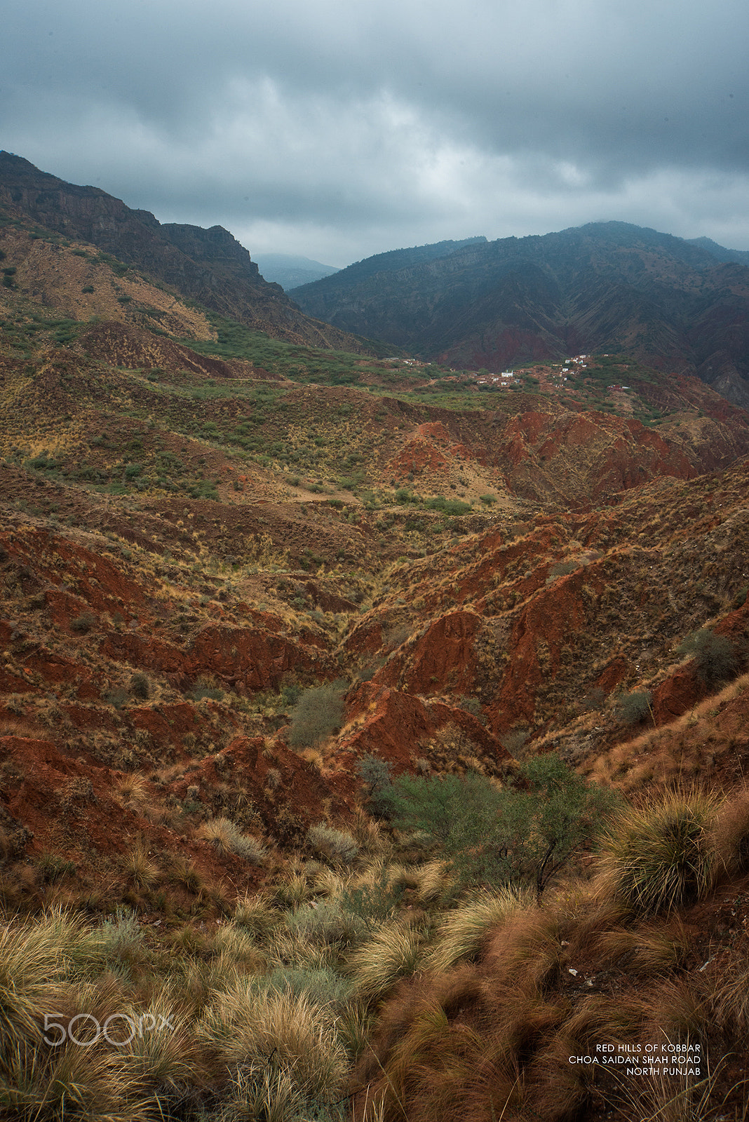 Nikon D610 + Sigma 12-24mm F4.5-5.6 EX DG Aspherical HSM sample photo. Red hills of tobbar photography