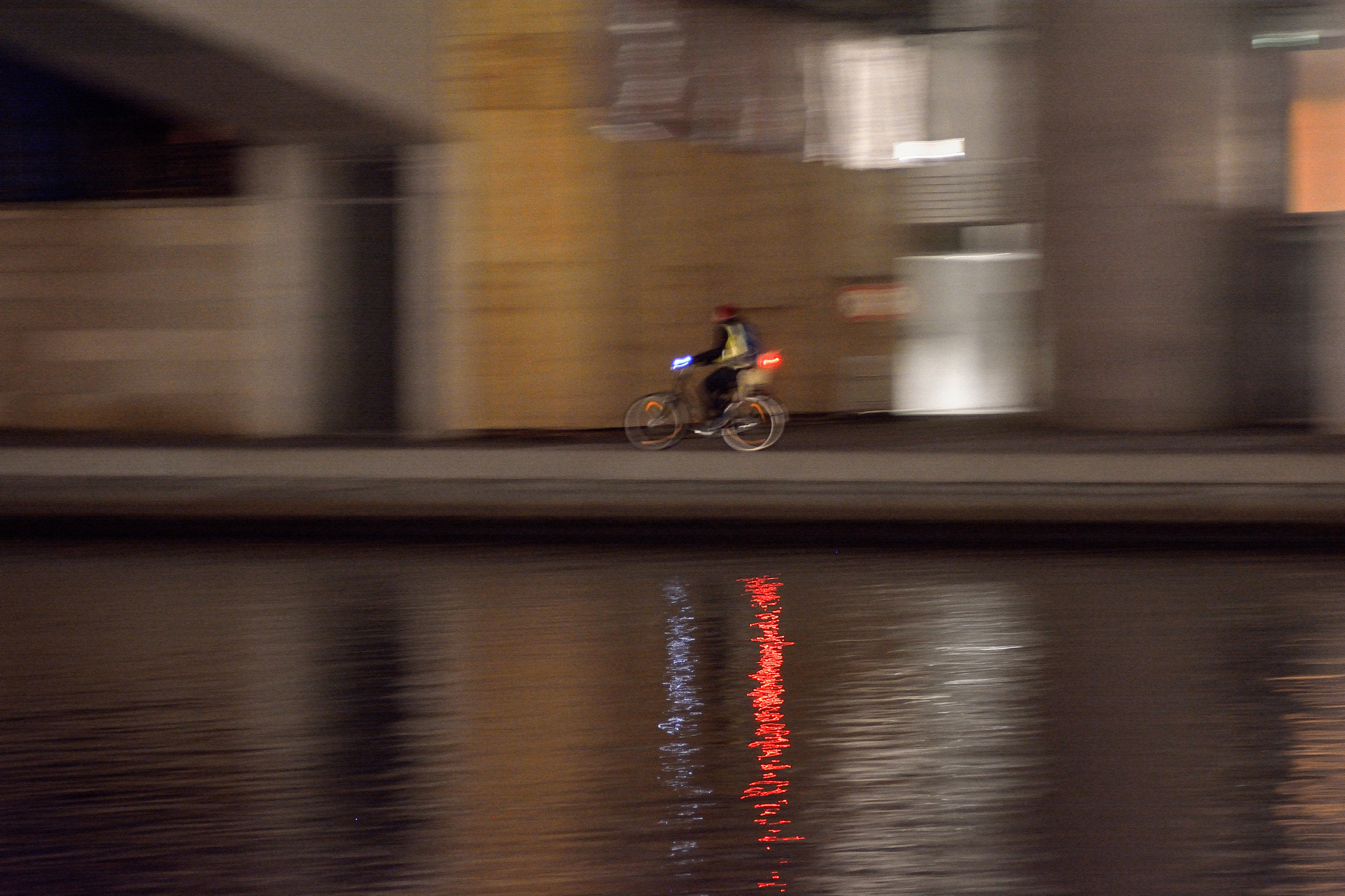 AF Zoom-Nikkor 28-105mm f/3.5-4.5D IF sample photo. Biker photography
