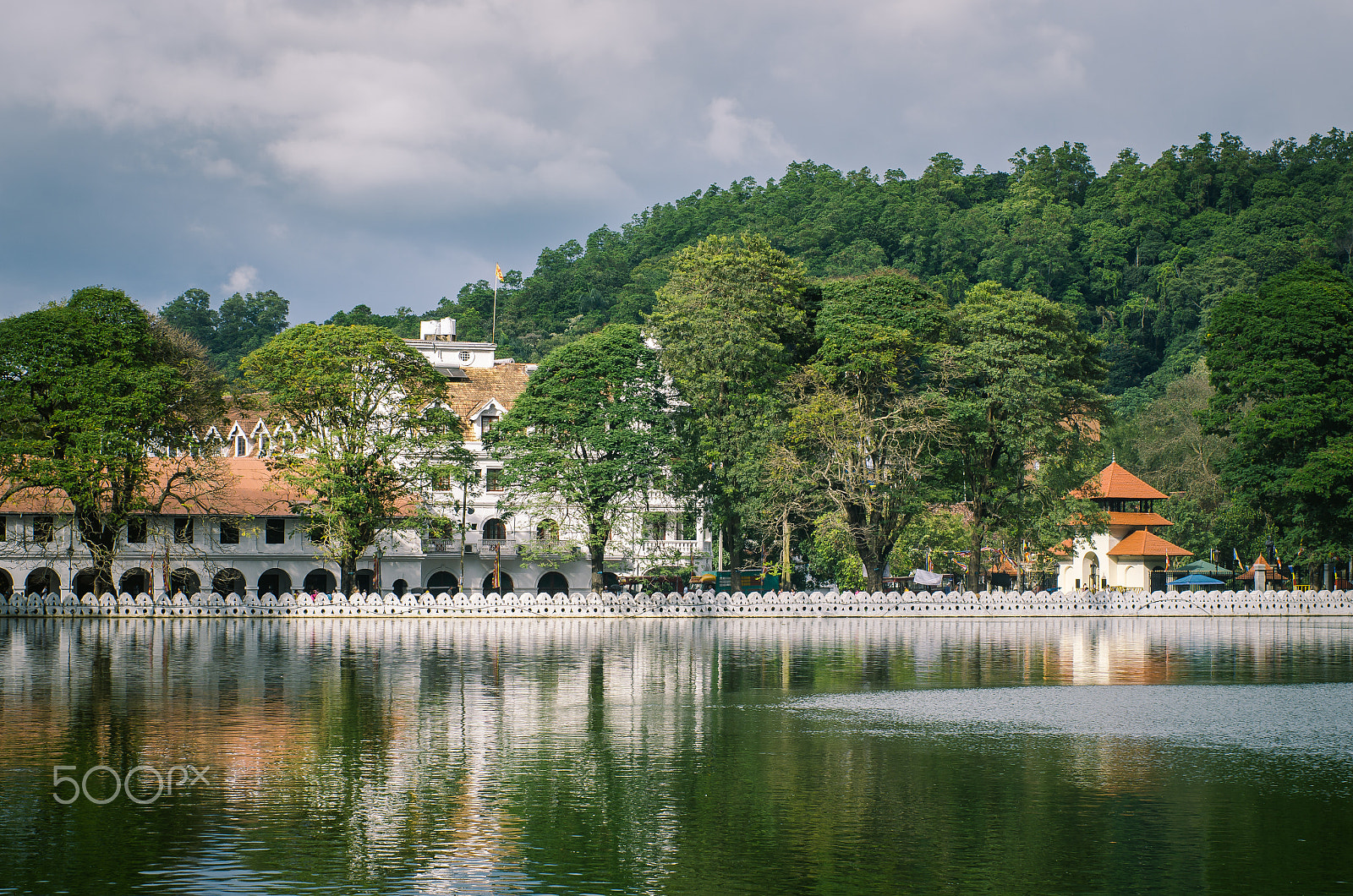 Pentax K-5 + Pentax smc FA 50mm F1.4 sample photo. Temple of the tooth, kandy, sri lanka photography