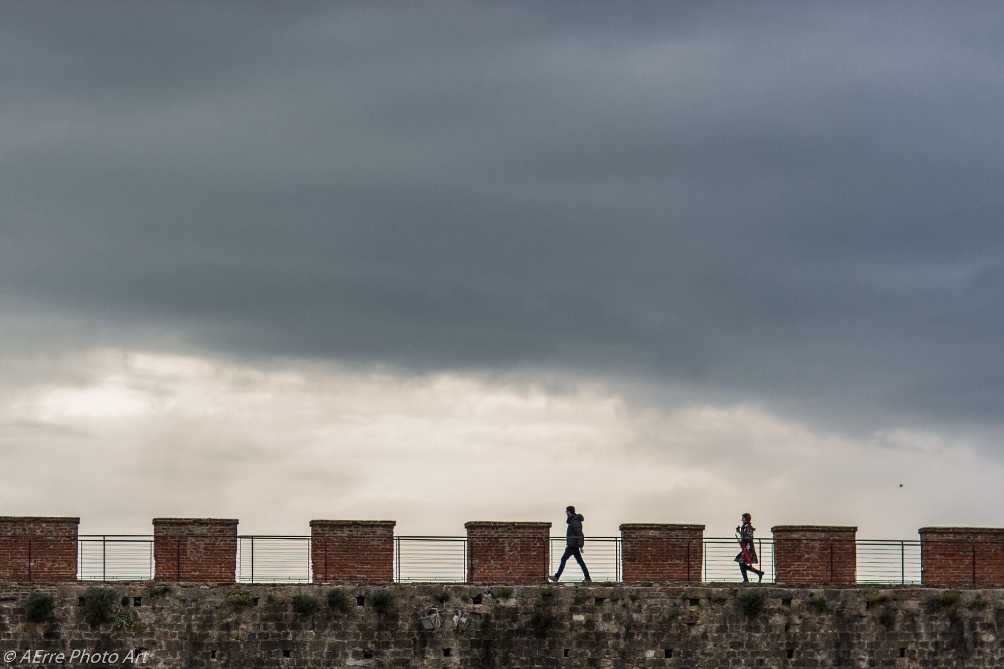 Nikon D7100 + AF Nikkor 85mm f/1.8 sample photo. Little people - minimal photography