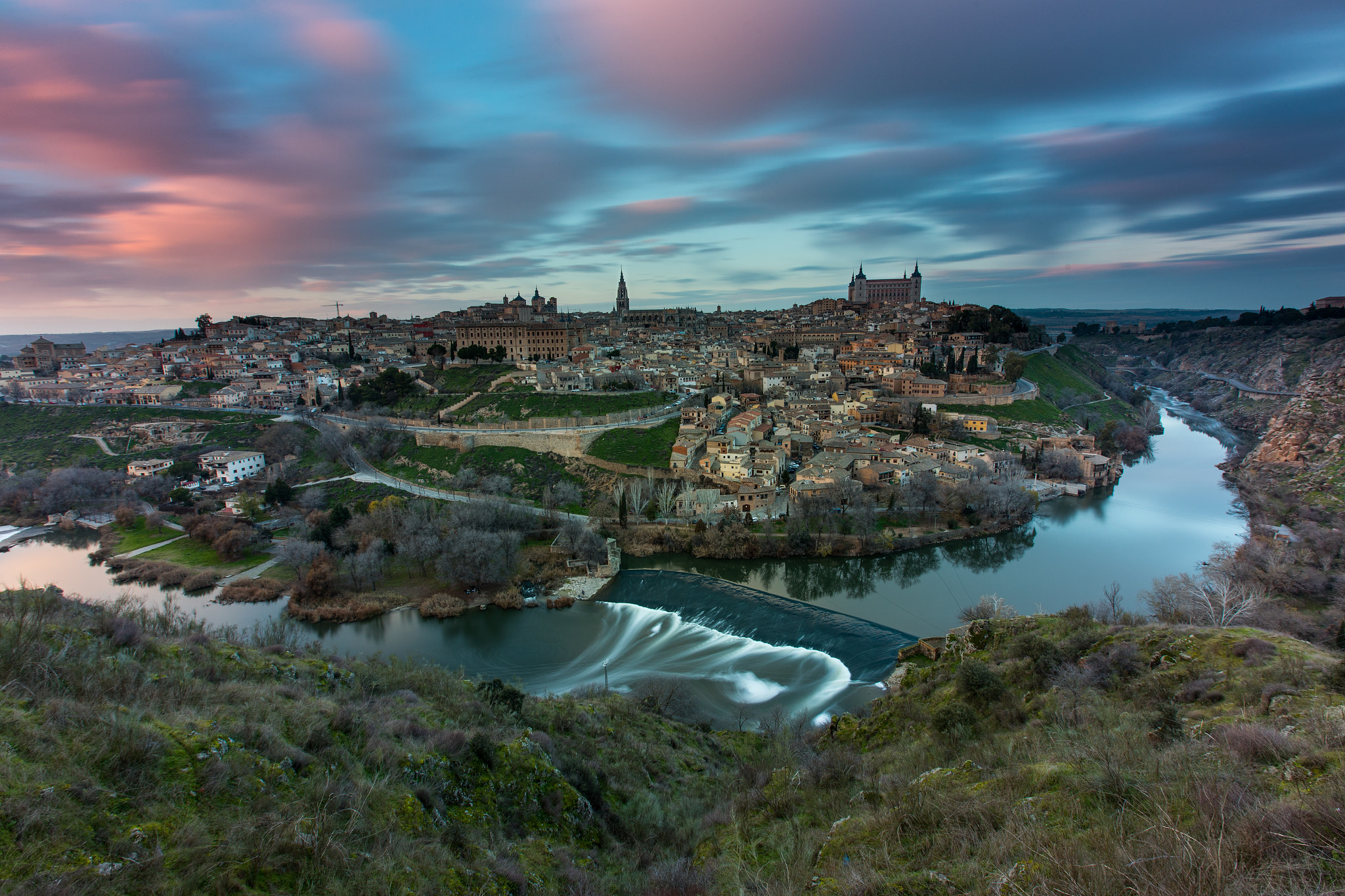 Canon EF 16-35mm F2.8L II USM sample photo. Toledo al atardecer photography