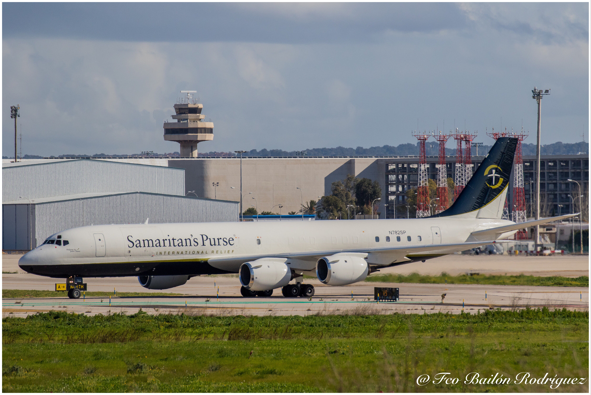 Tamron SP 35mm F1.8 Di VC USD sample photo. Samaritan's purse // douglas dc-8-72 (cf) // n782sp photography