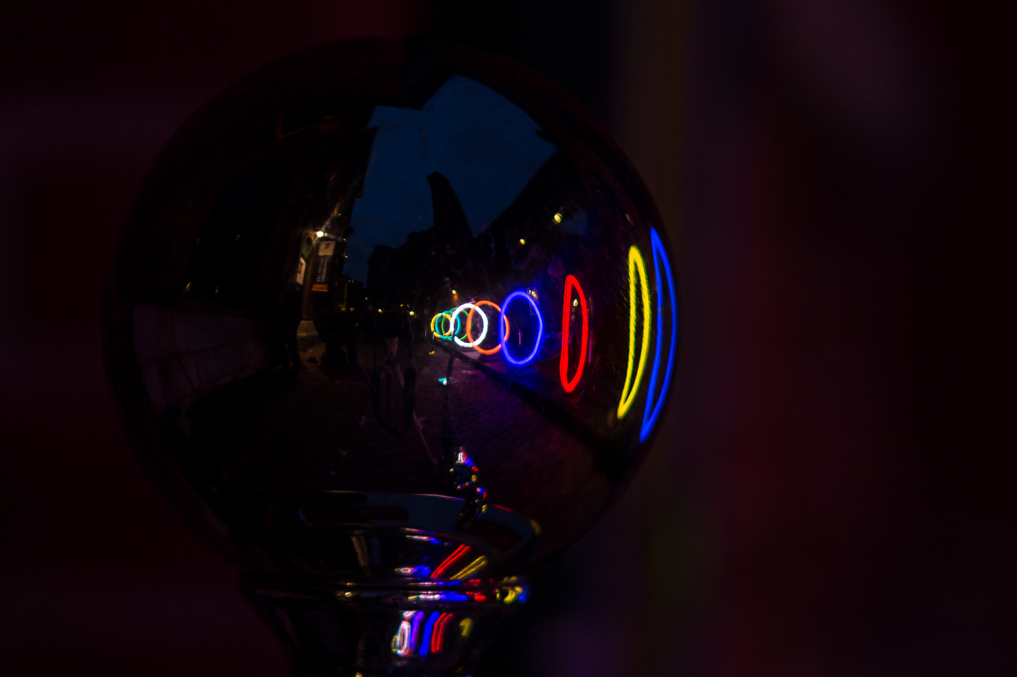 Canon EOS 100D (EOS Rebel SL1 / EOS Kiss X7) sample photo. Night reflections photography