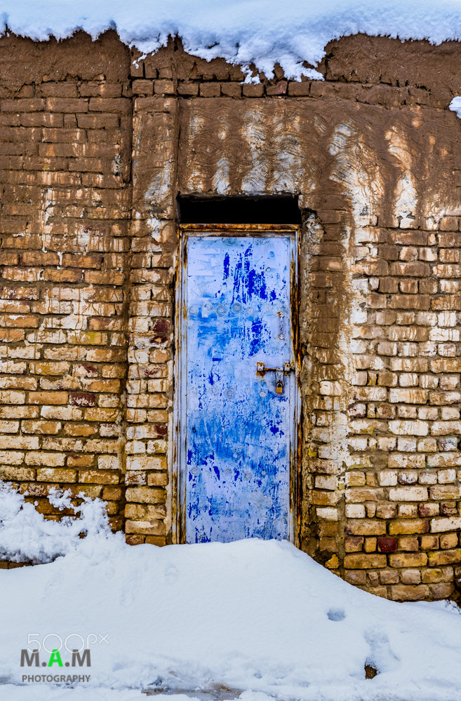 Nikon D5500 sample photo. An old door. photography