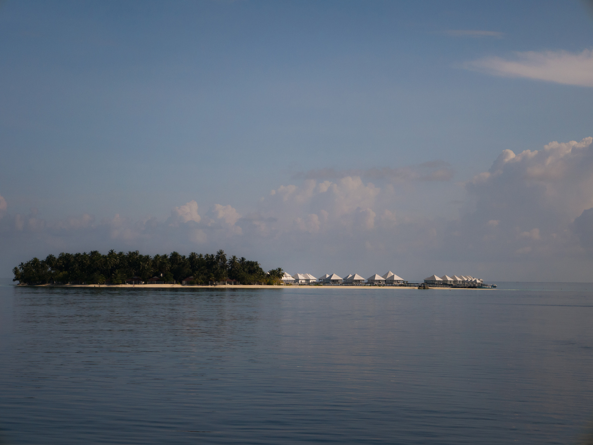 Panasonic Lumix DMC-GX7 sample photo. Resort photography