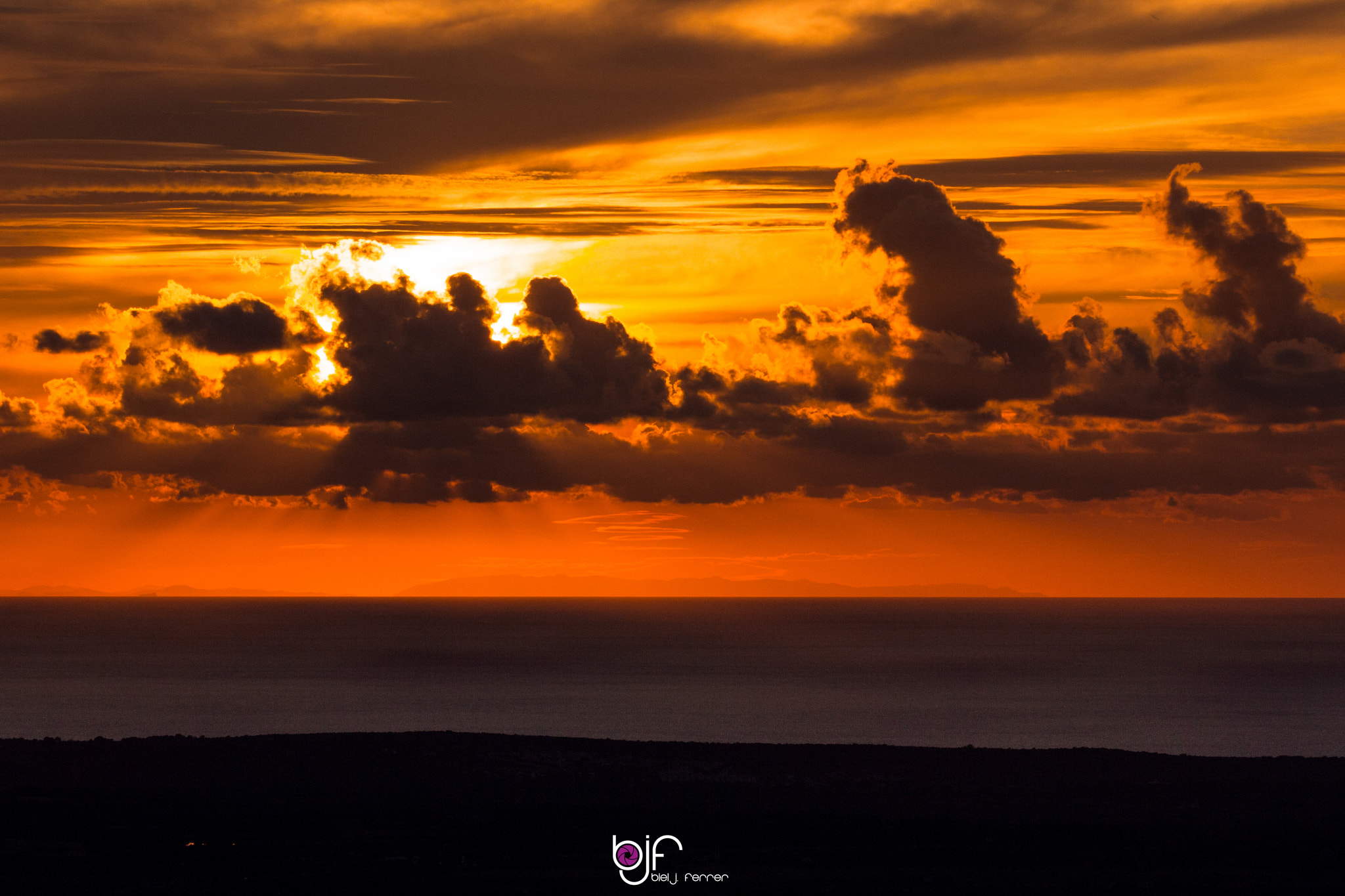 Tamron SP 35mm F1.8 Di VC USD sample photo. Puesta de sol desde puig de randa. photography