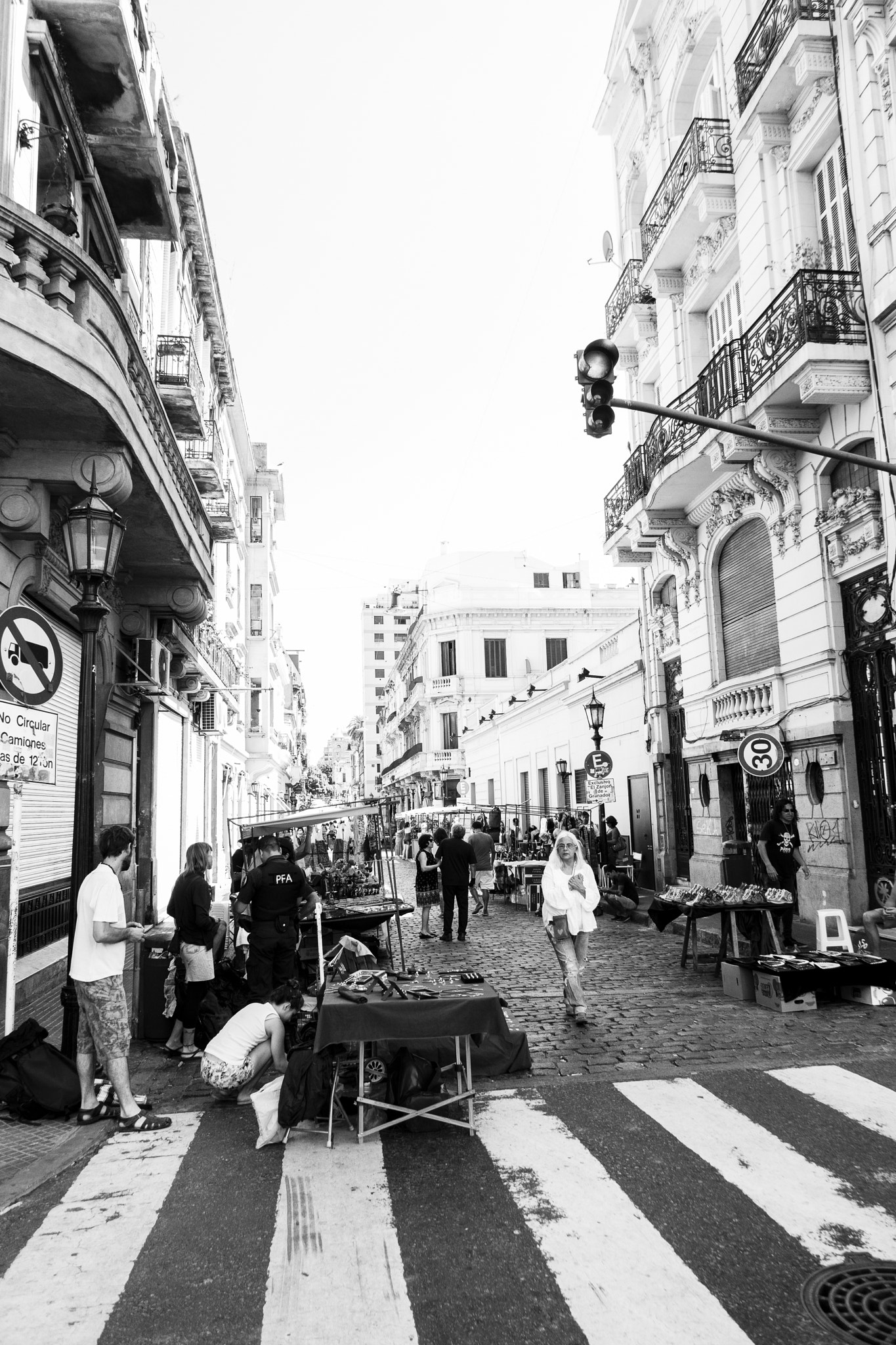 24-200mm F2.8 sample photo. Feria de las pulgas xvlll photography