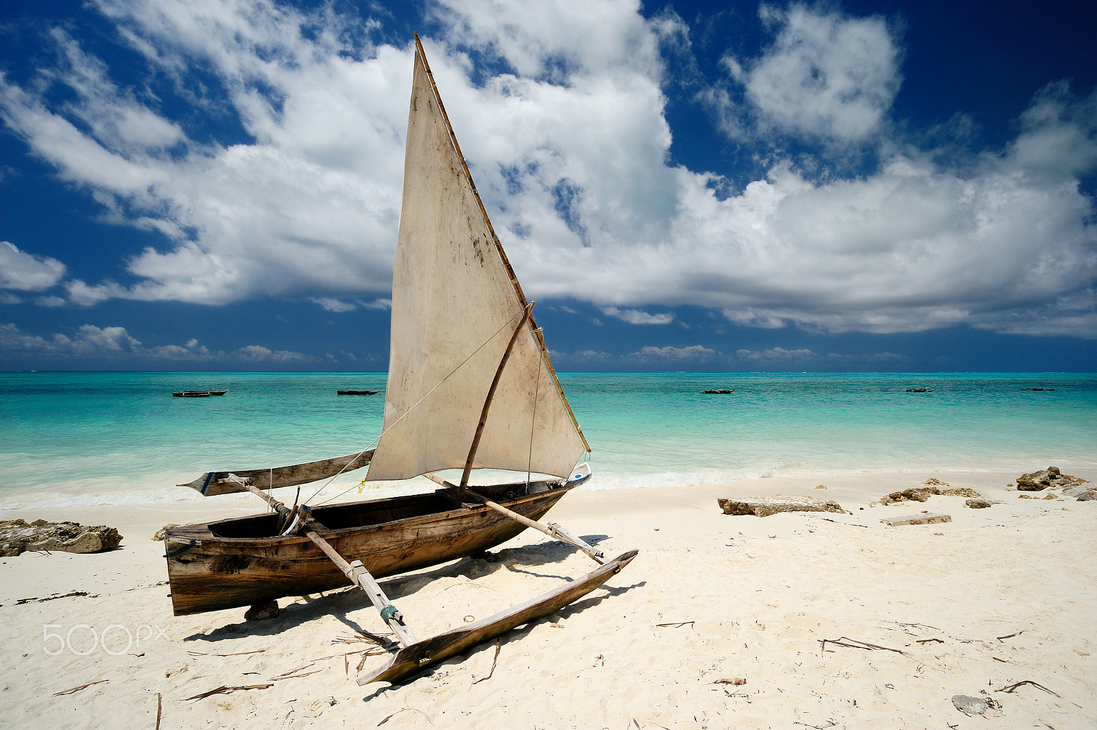 Nikon D3 sample photo. Boat on the beach, zanzibar photography