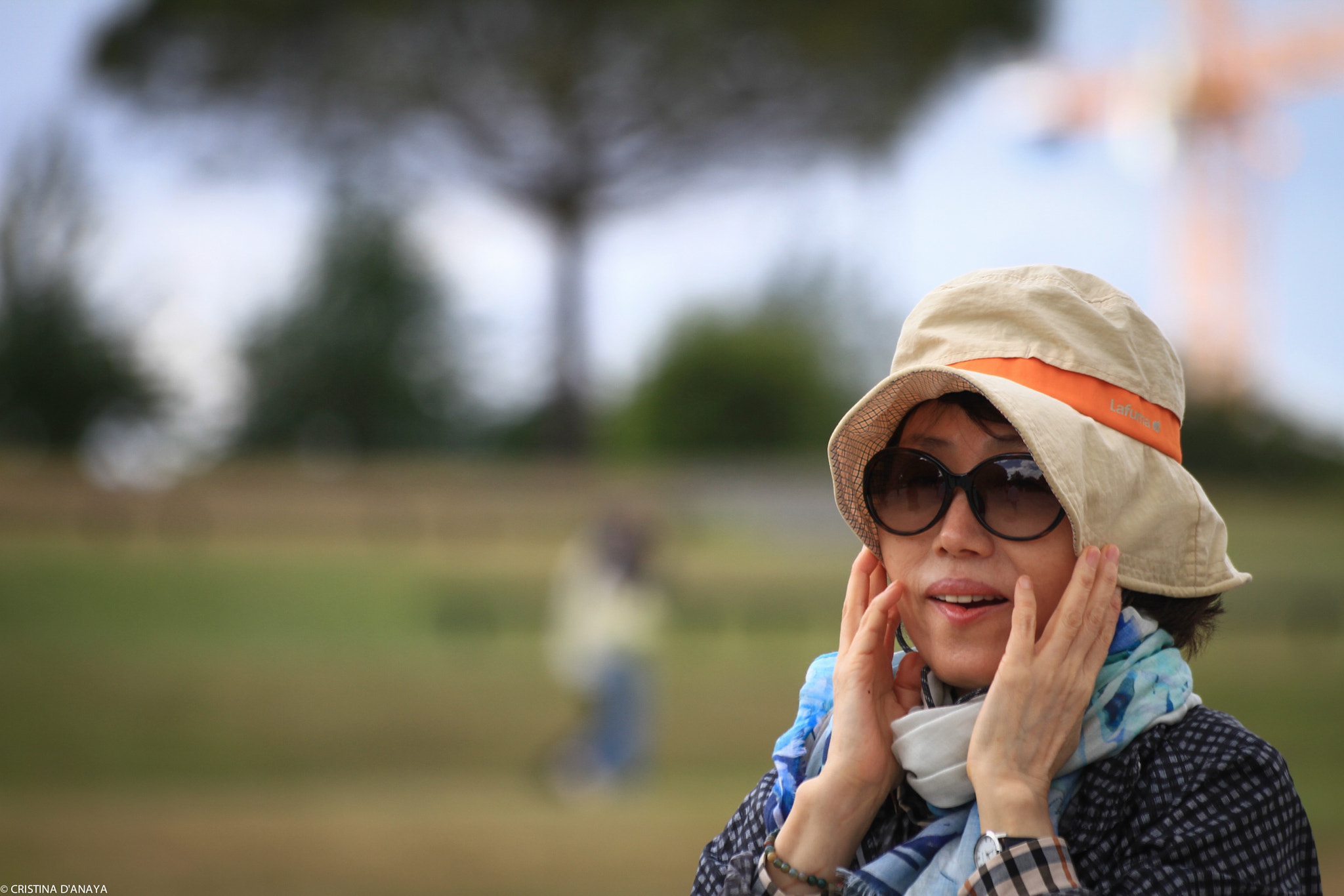 Sigma 70-300mm F4-5.6 APO DG Macro sample photo. Street photography
