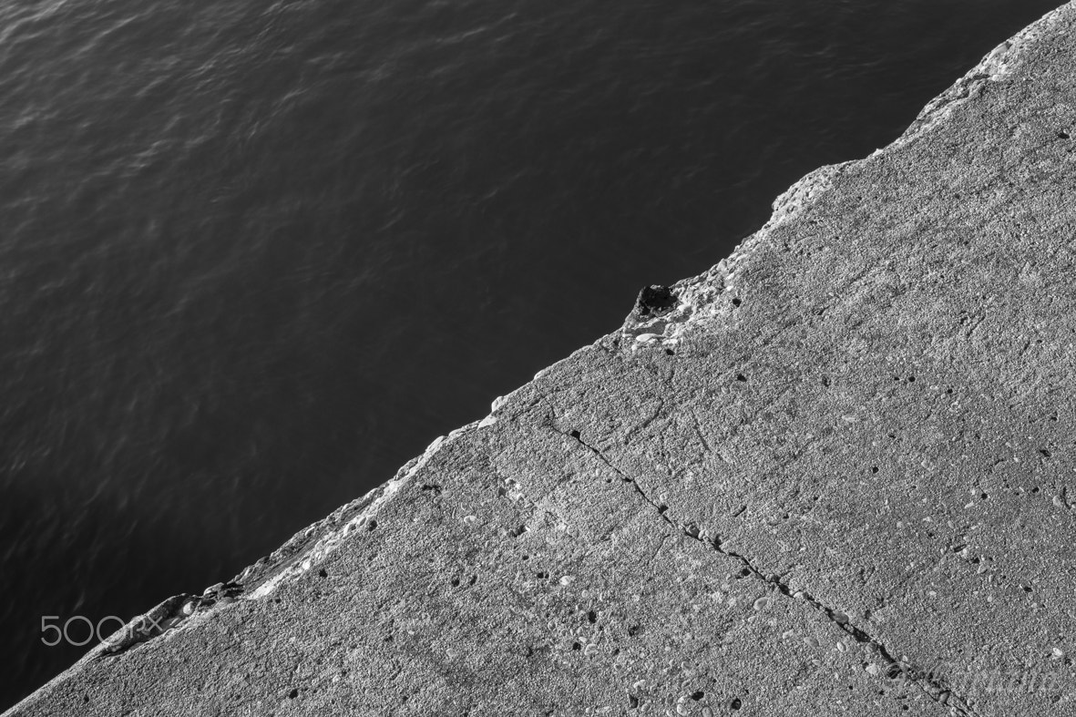 Sony SLT-A65 (SLT-A65V) + 24-70mm F2.8 sample photo. Keep simple photography