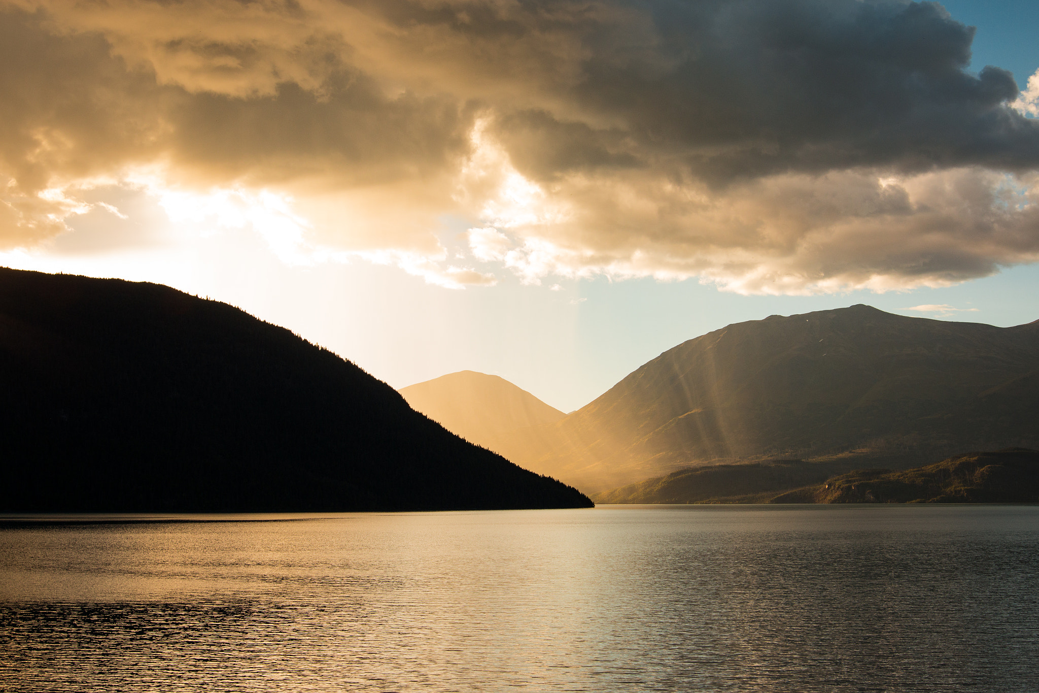 Sigma 24mm F1.4 DG HSM Art sample photo. Sun drops photography