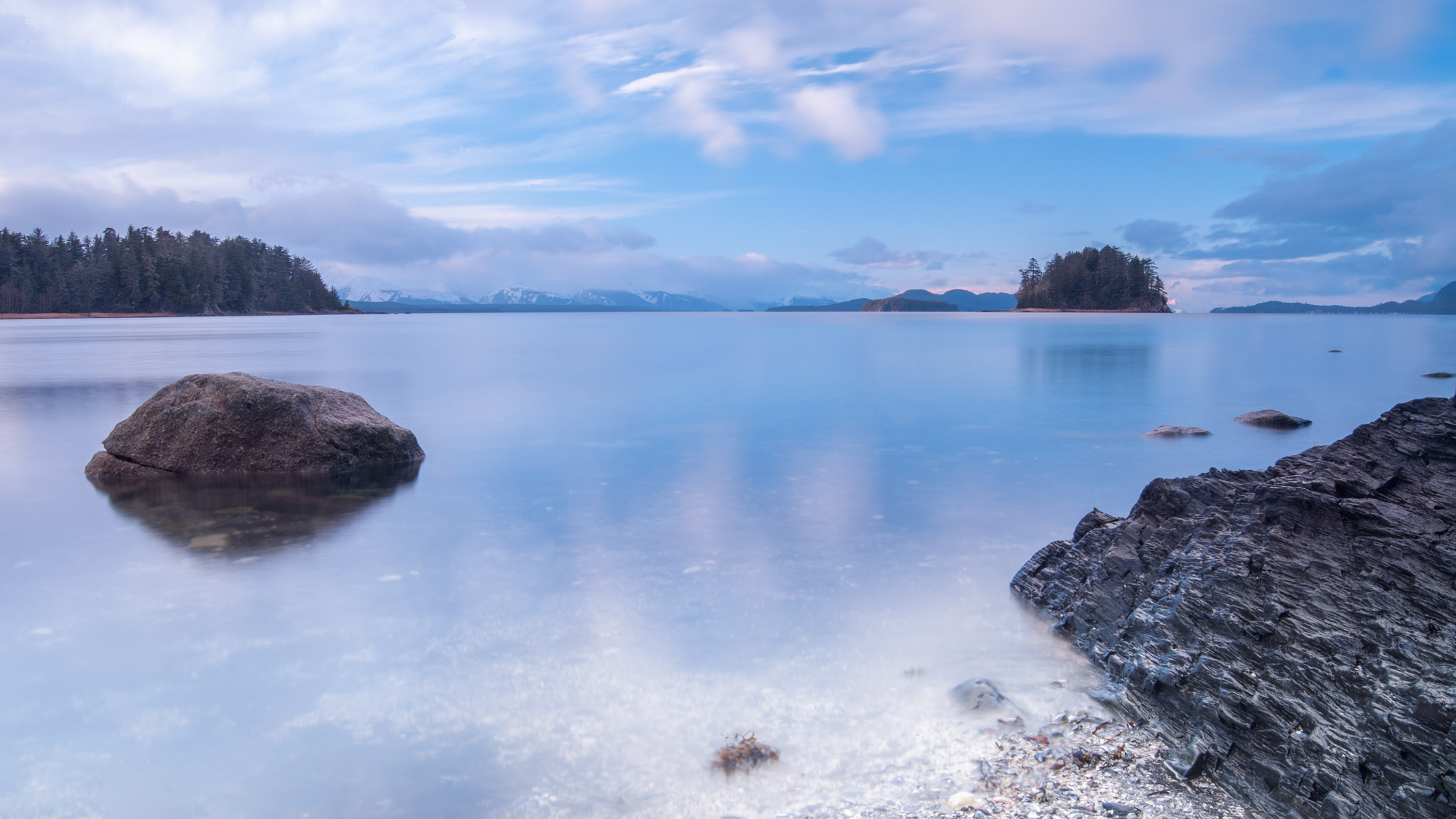 Nikon AF-S Nikkor 18-35mm F3.5-4.5G ED sample photo. Outer point long exposure photography