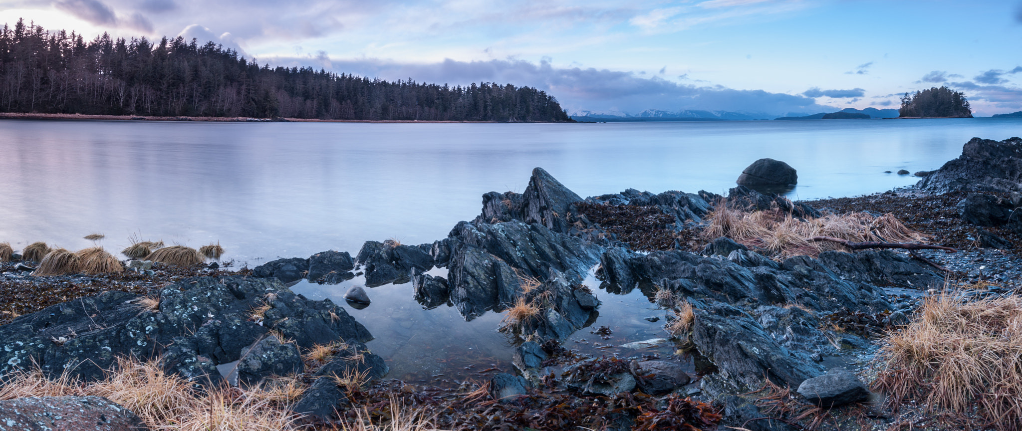 Nikon D300S + Nikon AF-S Nikkor 18-35mm F3.5-4.5G ED sample photo. Outer point long exposure and panoramic photography
