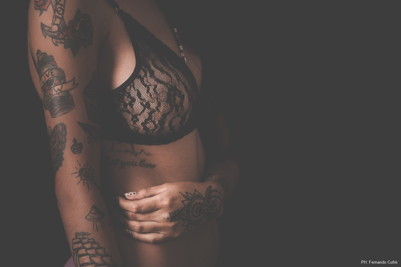 Canon EOS 70D + Sigma 70-200mm F2.8 EX DG OS HSM sample photo. Sexy tattoo  photography