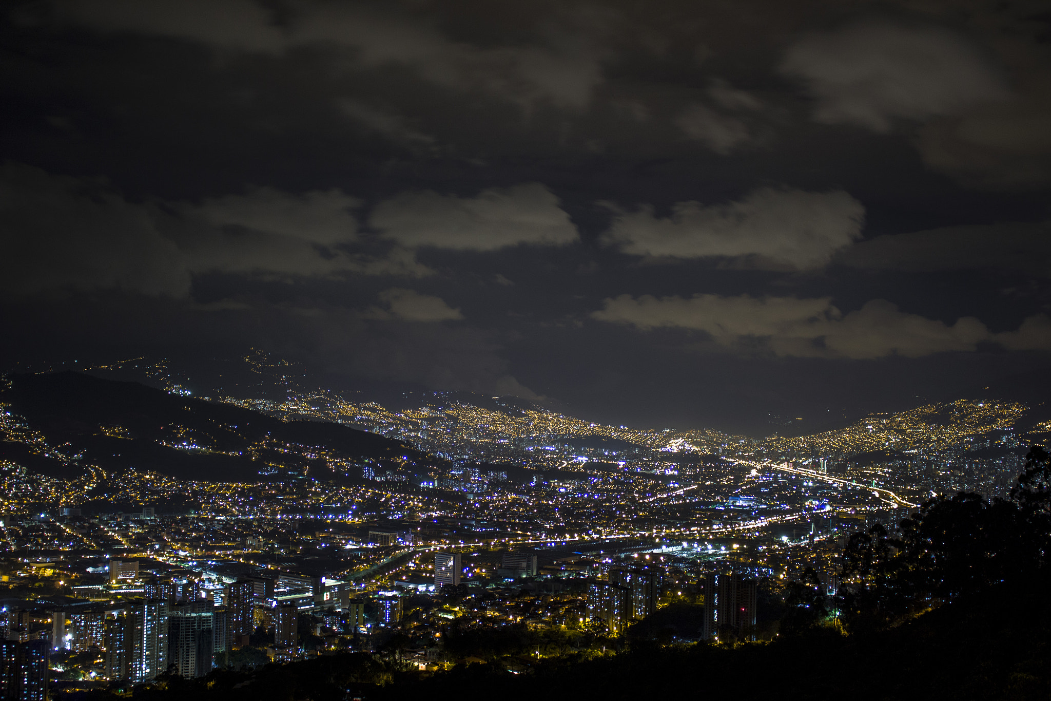 Canon EOS 1200D (EOS Rebel T5 / EOS Kiss X70 / EOS Hi) sample photo. Valle de aburrá / medellín colombia photography