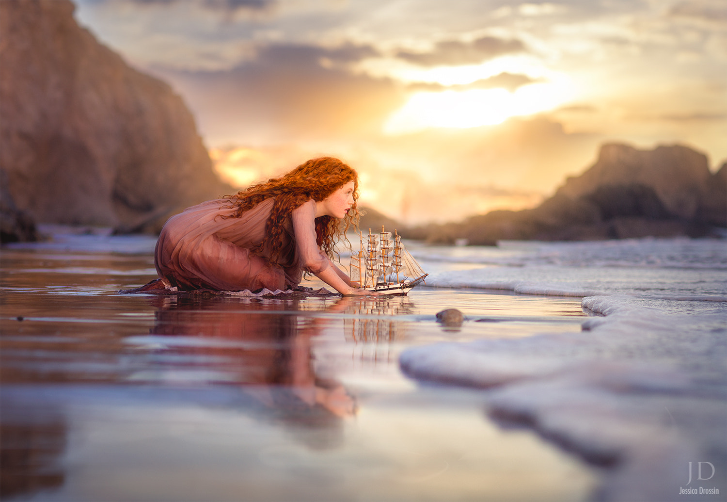 Canon EF 85mm F1.2L II USM sample photo. Escape photography