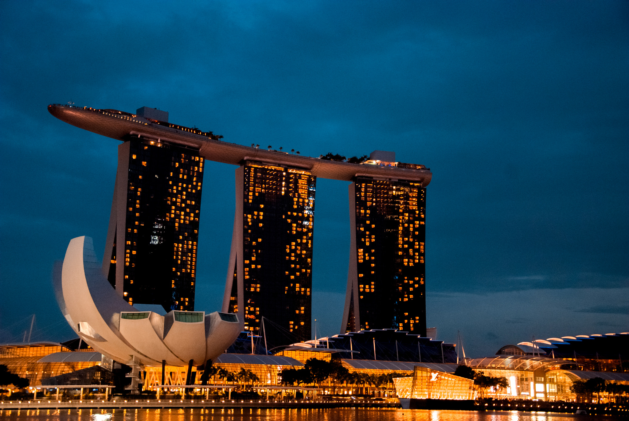 Nikon D80 sample photo. Marina bay sands photography