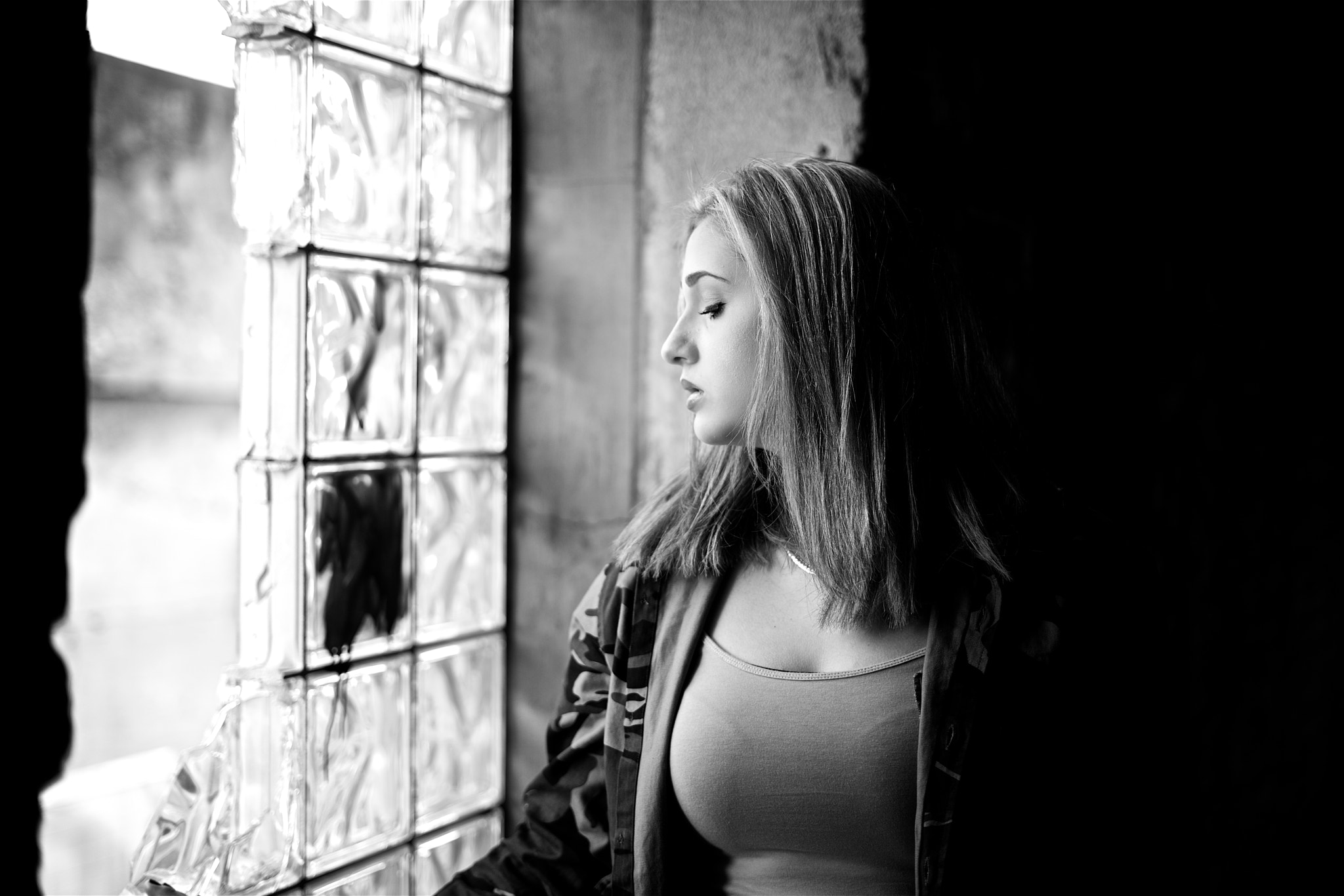 Sony a7R II + Sony FE 50mm F1.8 sample photo. Sophie 6 photography