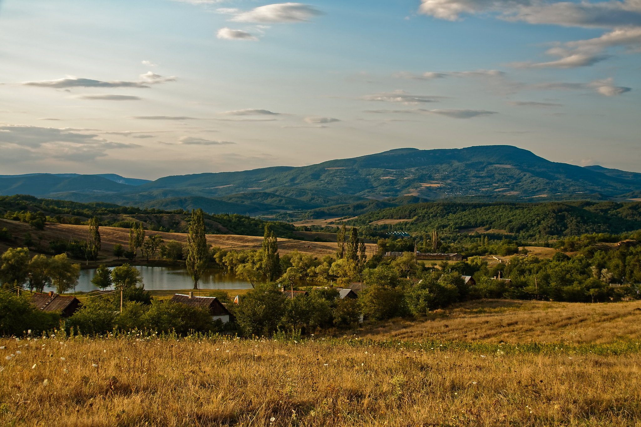 Canon EF-S 18-200mm F3.5-5.6 IS sample photo. Harvest time in a mountain village photography
