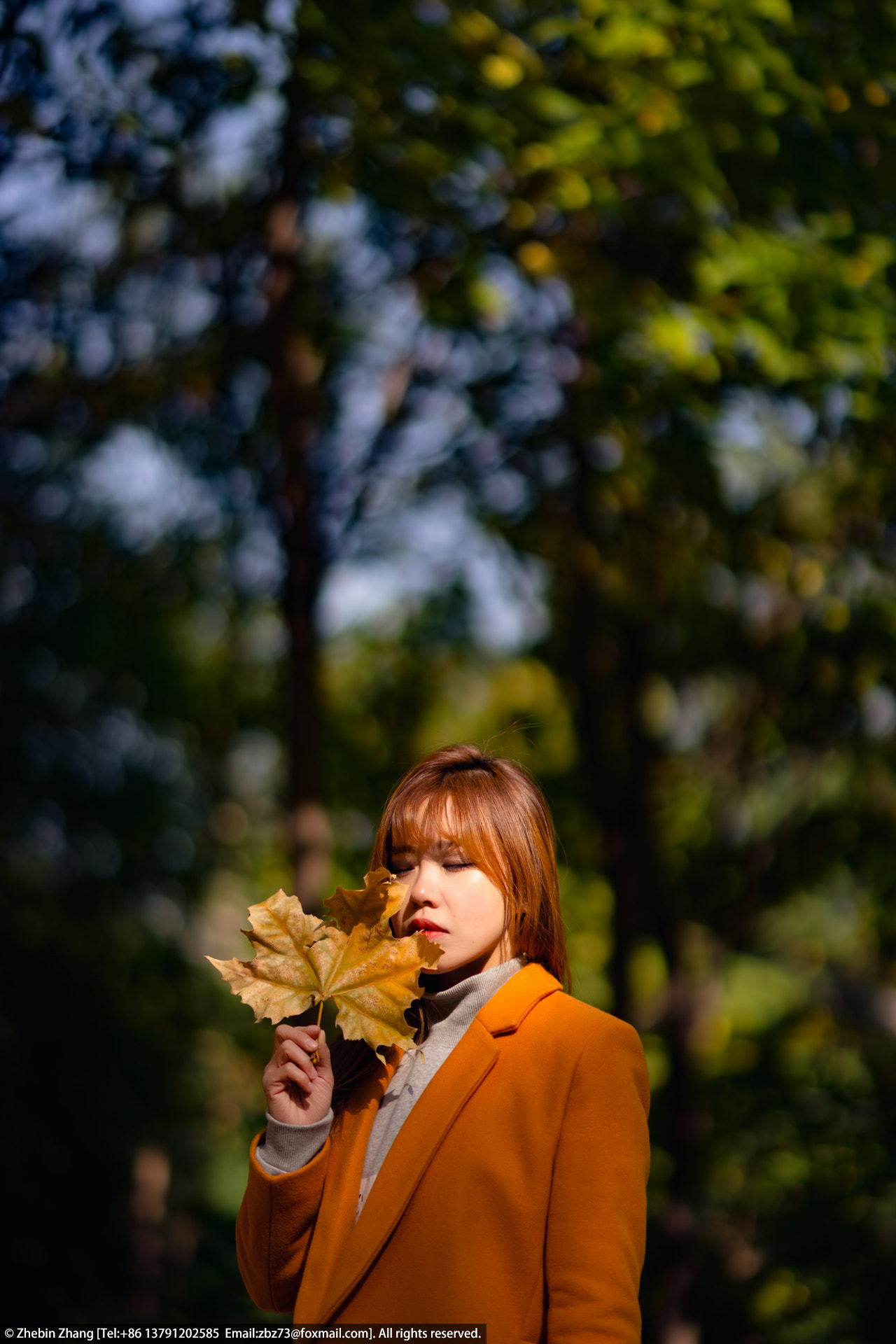 Sony Planar T* 85mm F1.4 ZA sample photo. Smokey photography