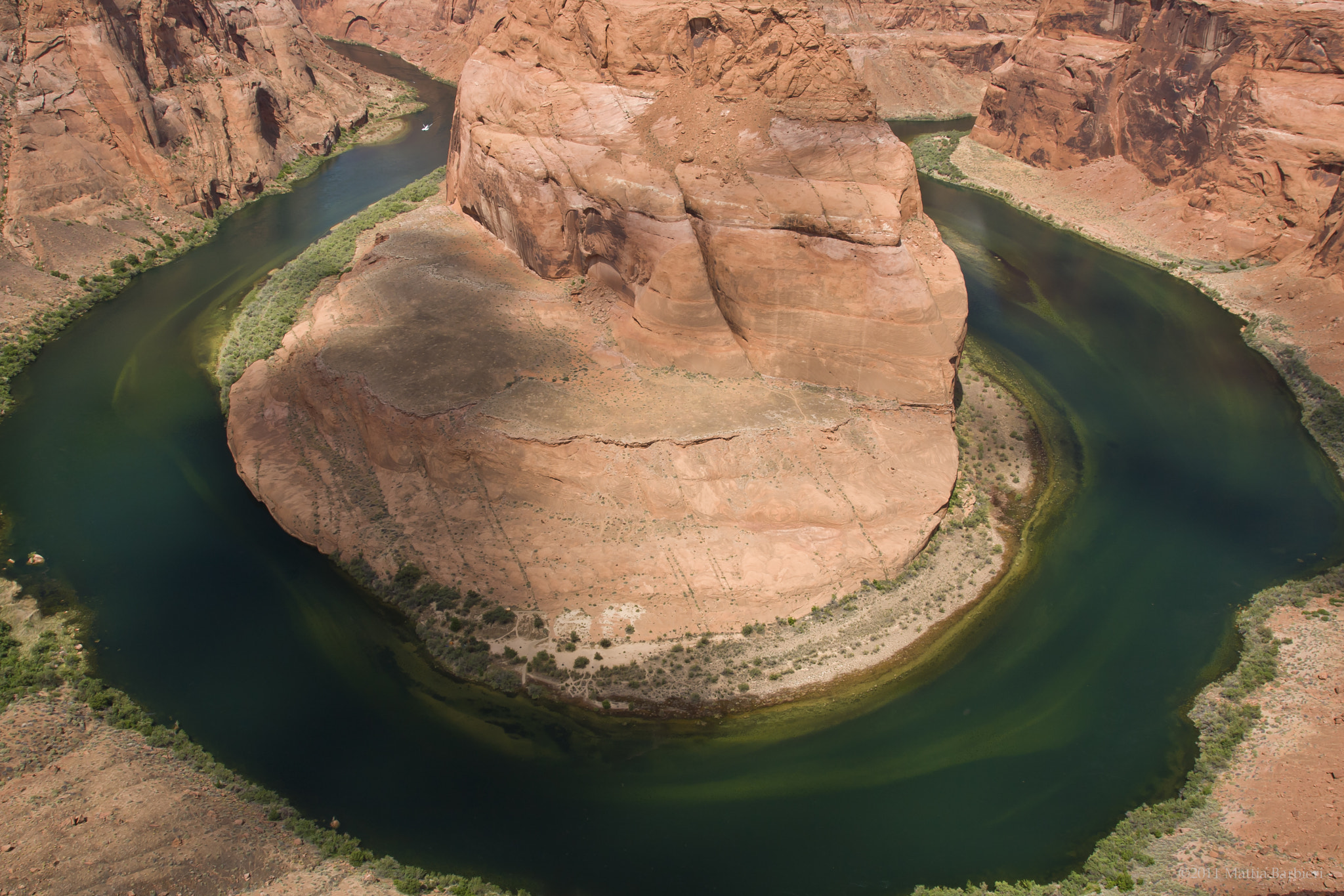 Canon EOS 40D + Canon EF 17-40mm F4L USM sample photo. Horseshoe bend photography