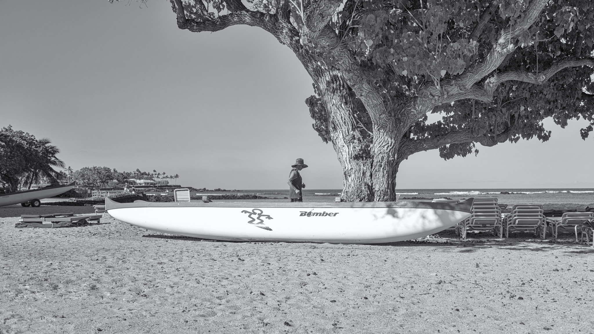 Canon EOS-1D X Mark II sample photo. Beach bomber canoe (b&w) photography