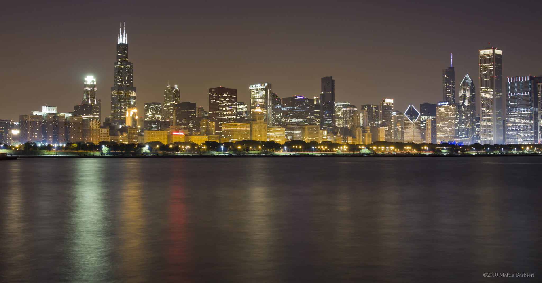 Canon EOS 40D + Canon EF 17-40mm F4L USM sample photo. Chicago night skyline photography