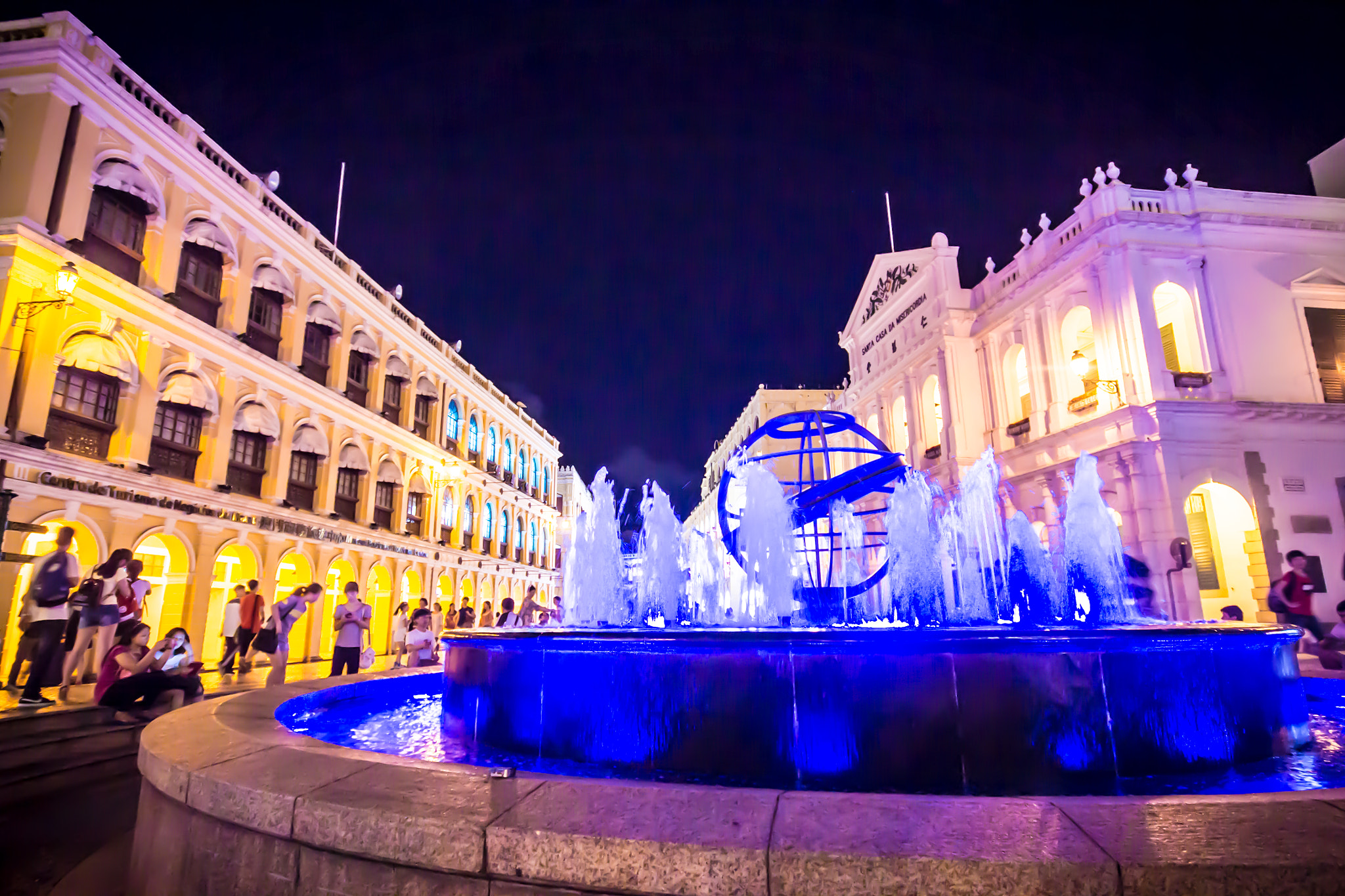Sigma 10-20mm F4-5.6 EX DC HSM sample photo. Streets of macau at night photography