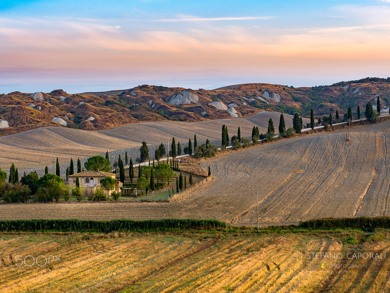 Olympus OM-D E-M5 II + Olympus M.Zuiko Digital ED 40-150mm F2.8 Pro sample photo. Tuscany photography