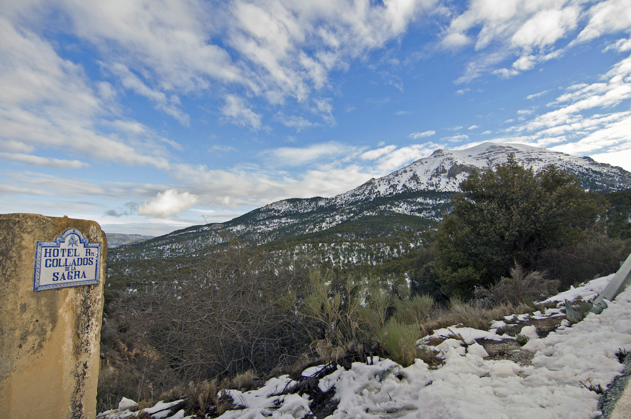 Nikon D50 sample photo. Disfrutando de la nieve photography