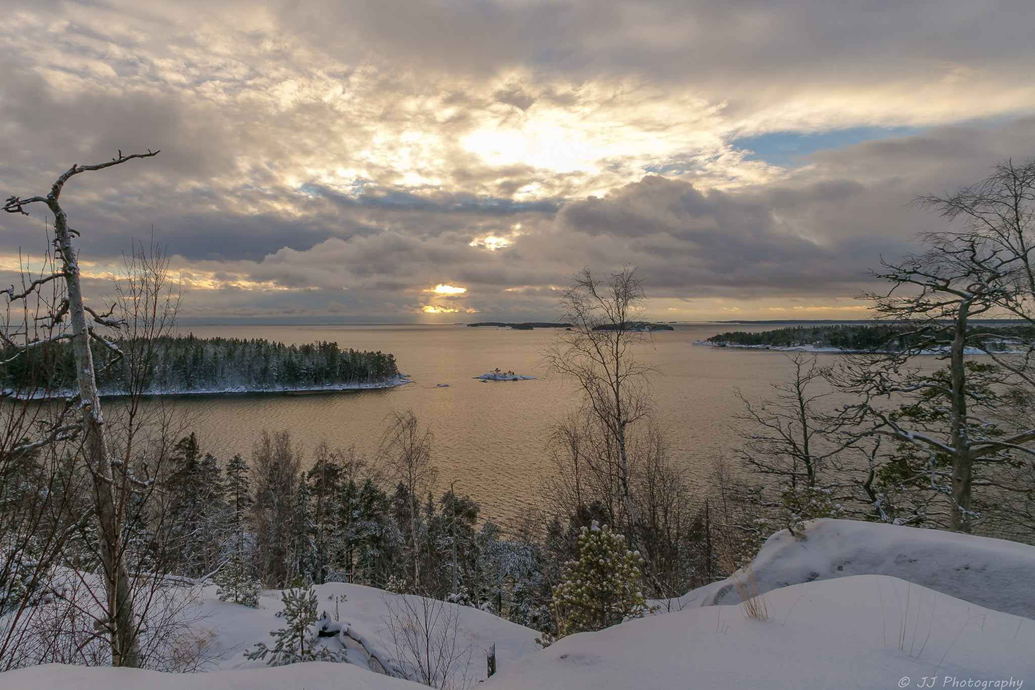 Canon EOS 6D + Canon EF 17-35mm f/2.8L sample photo. Seaside sunrise photography