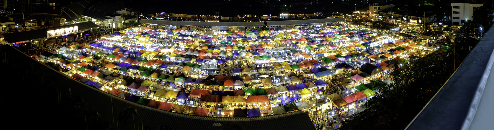 Fujifilm X-T10 + Fujifilm XF 16-55mm F2.8 R LM WR sample photo. Panorama of train market ratchada bangkok thailand. night market photography