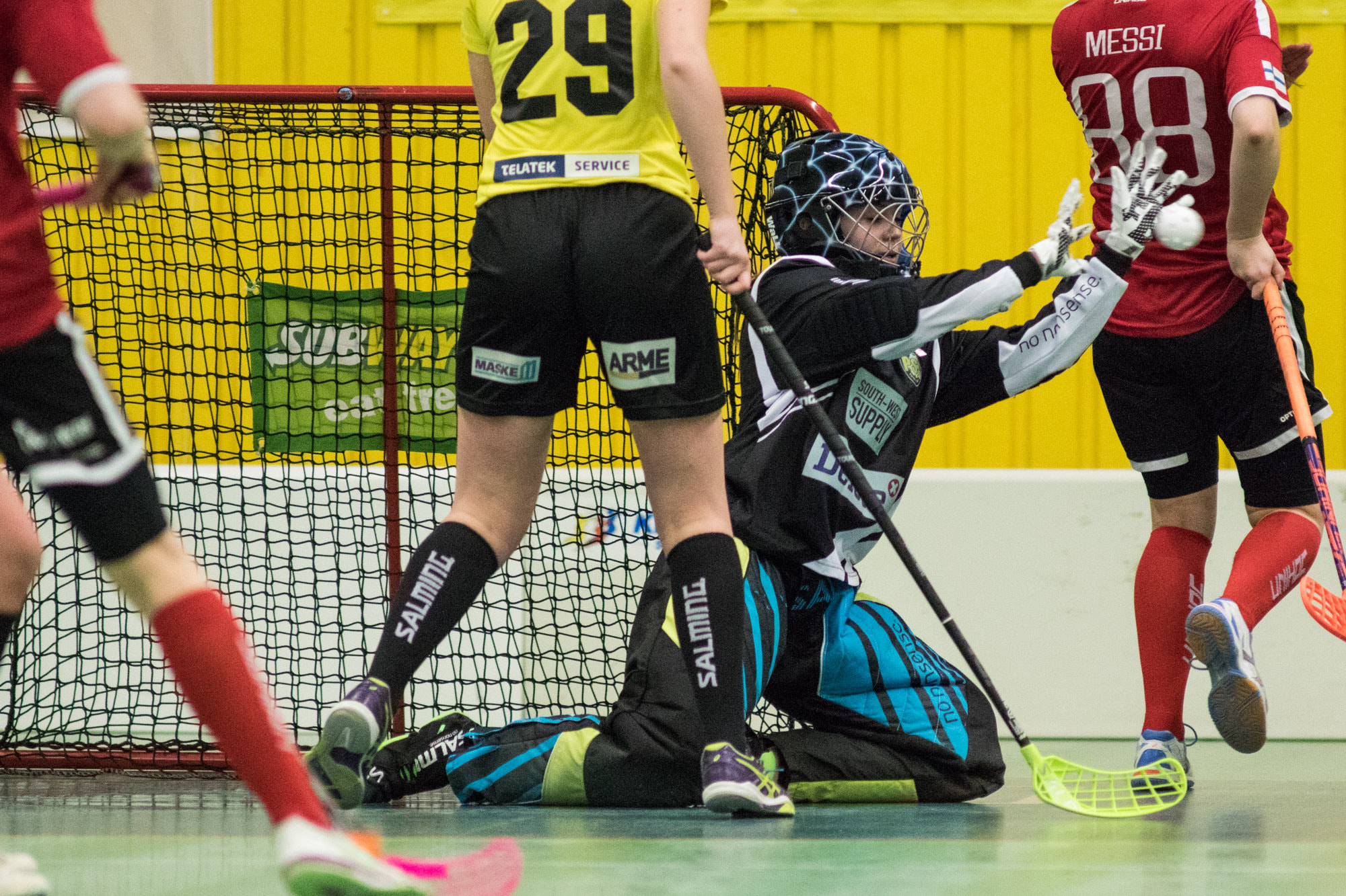 Canon EF 200mm F2.8L II USM sample photo. Pss - sbpro u-19 league game photography